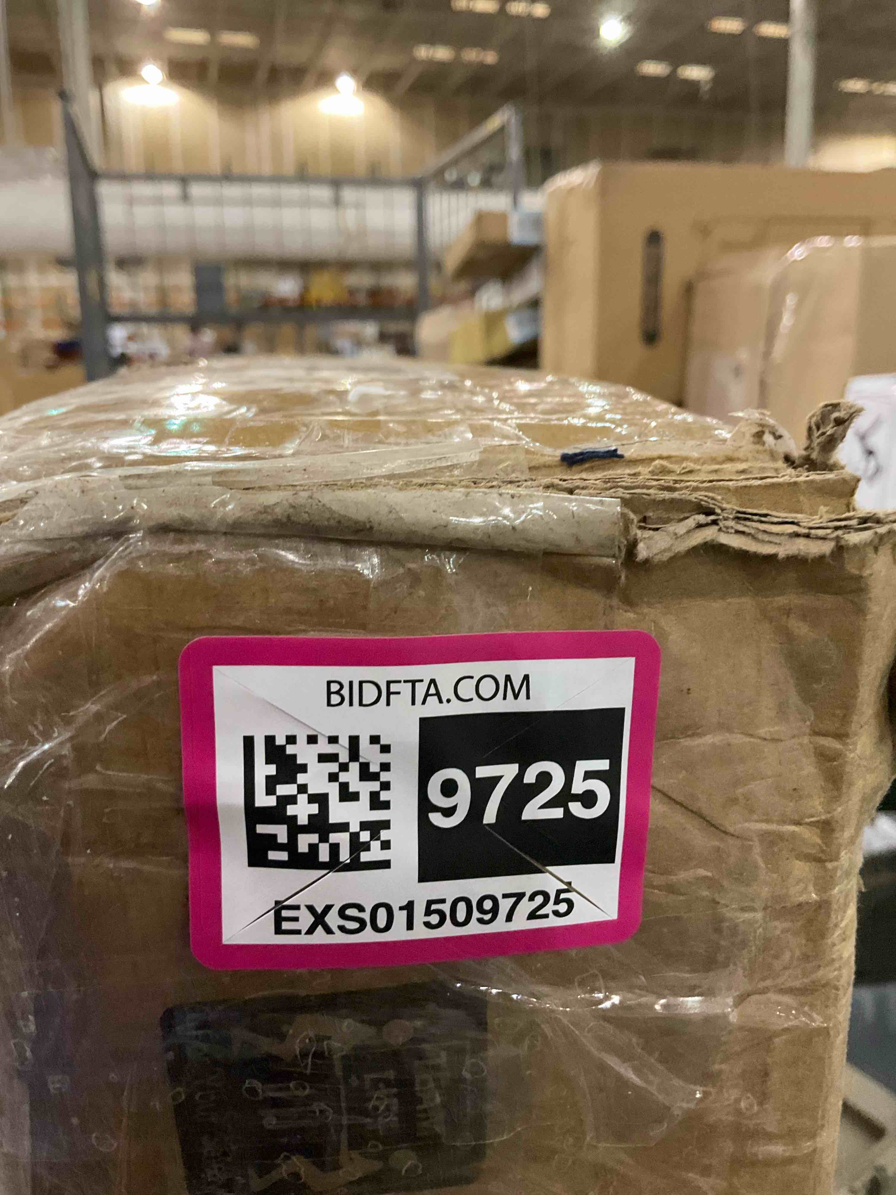 https://s3.amazonaws.com/lotting-images-prod/BargainHunt/EXS01509725_1716982520838.jpeg