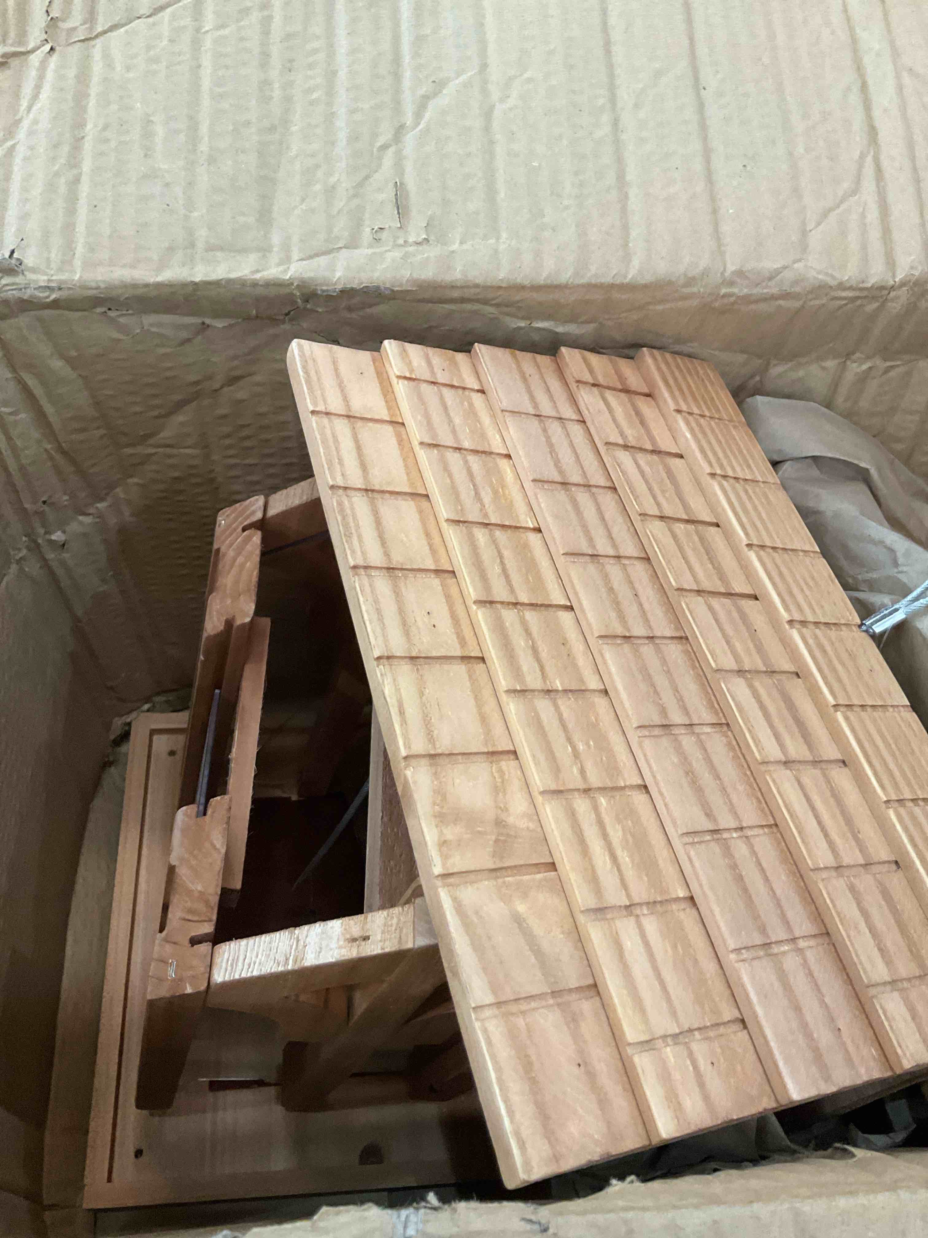 https://s3.amazonaws.com/lotting-images-prod/BargainHunt/EXS01509836_1717001909081.jpeg