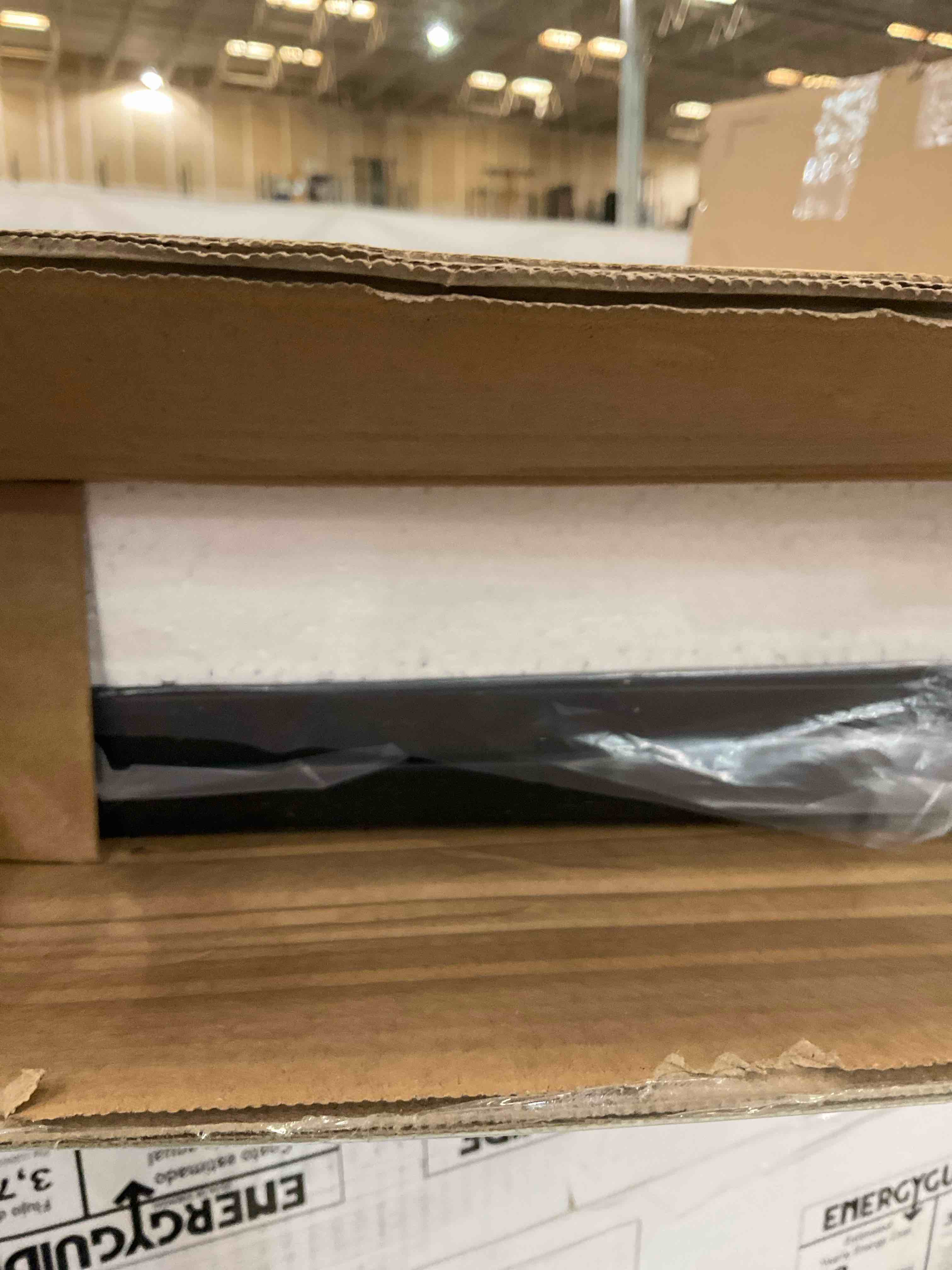 https://s3.amazonaws.com/lotting-images-prod/BargainHunt/EXS01509854_1717003955143.jpeg