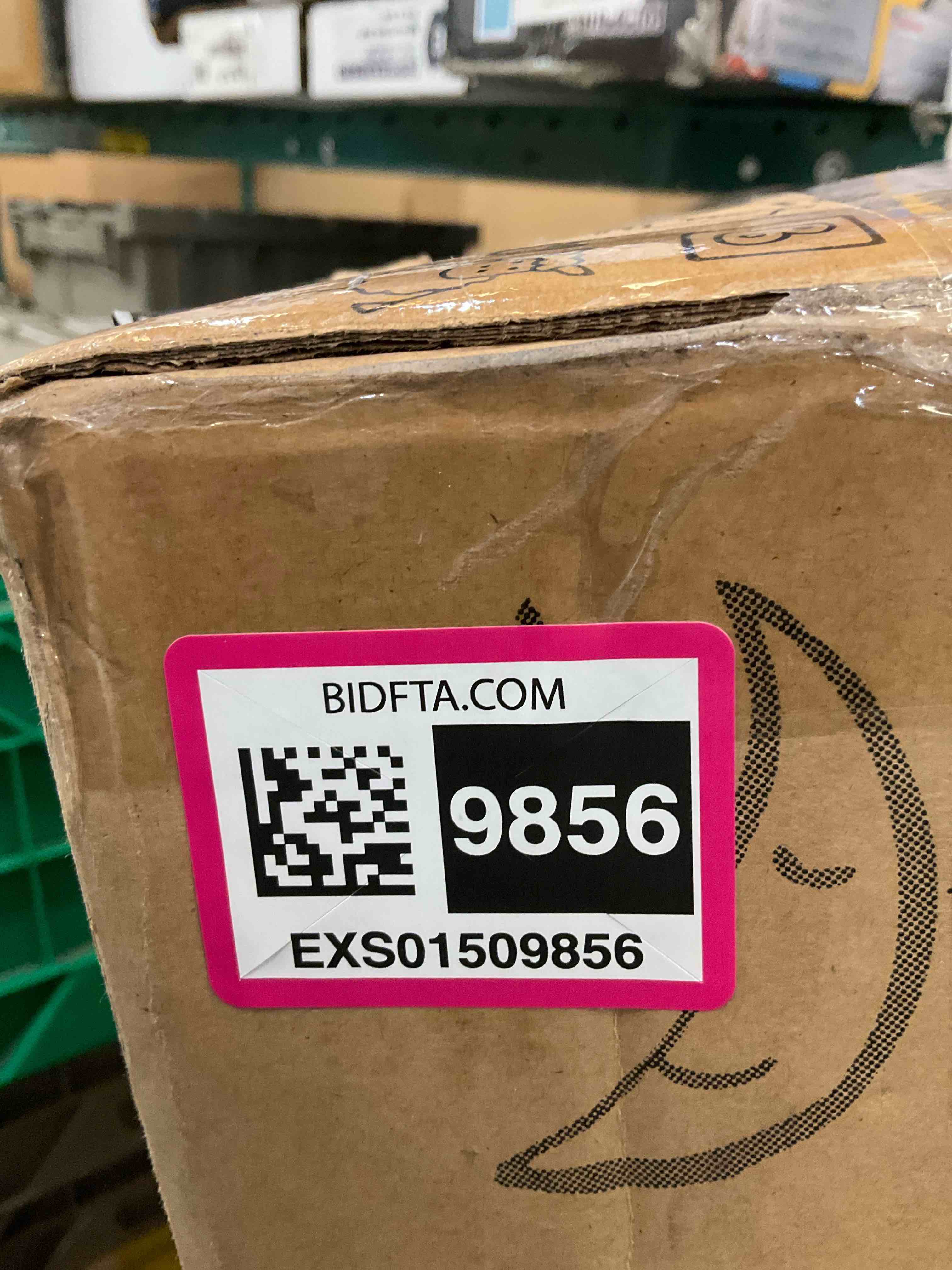 https://s3.amazonaws.com/lotting-images-prod/BargainHunt/EXS01509856_1717004335006.jpeg