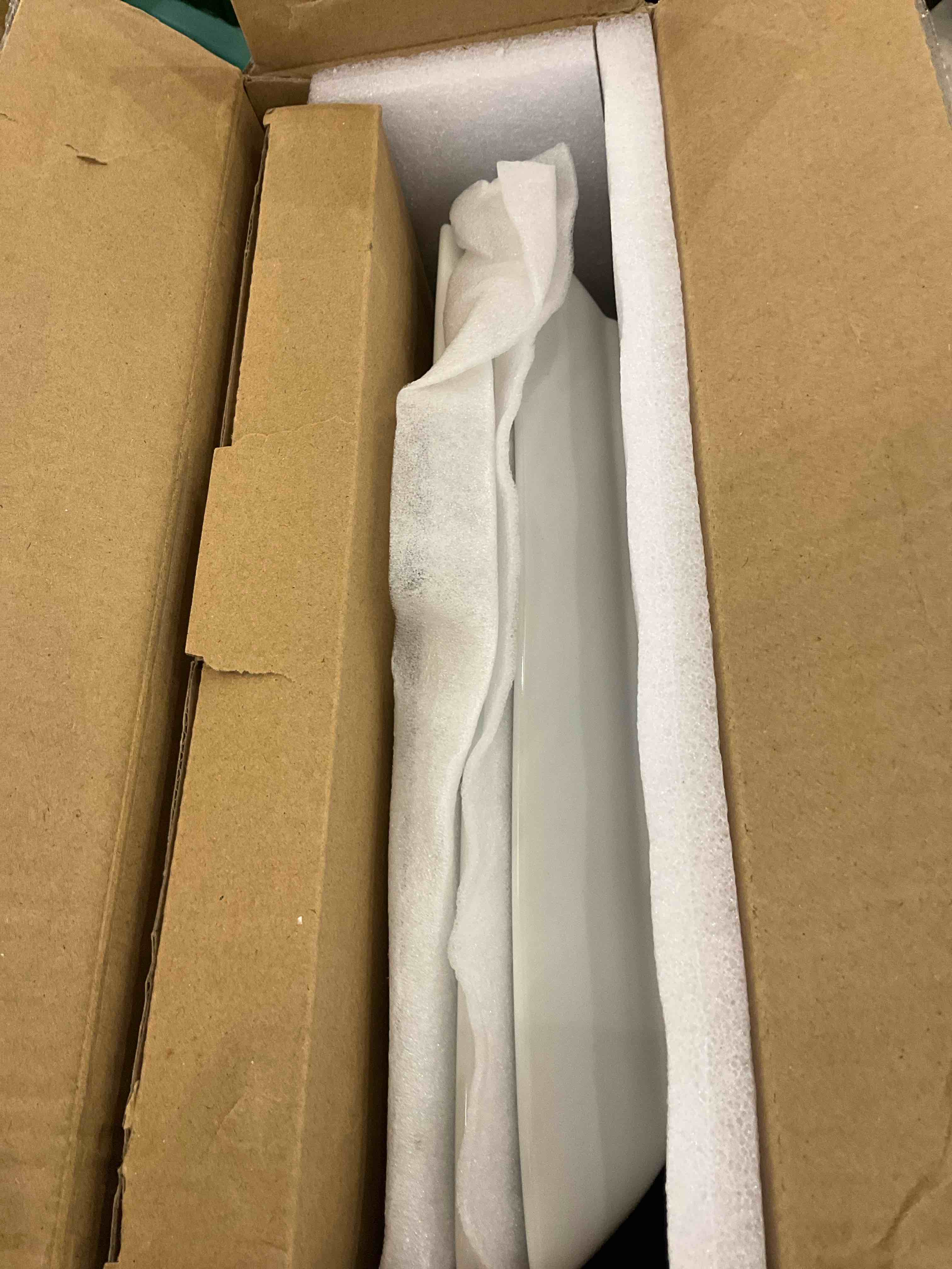 https://s3.amazonaws.com/lotting-images-prod/BargainHunt/EXS01509892_1717009316307.jpeg