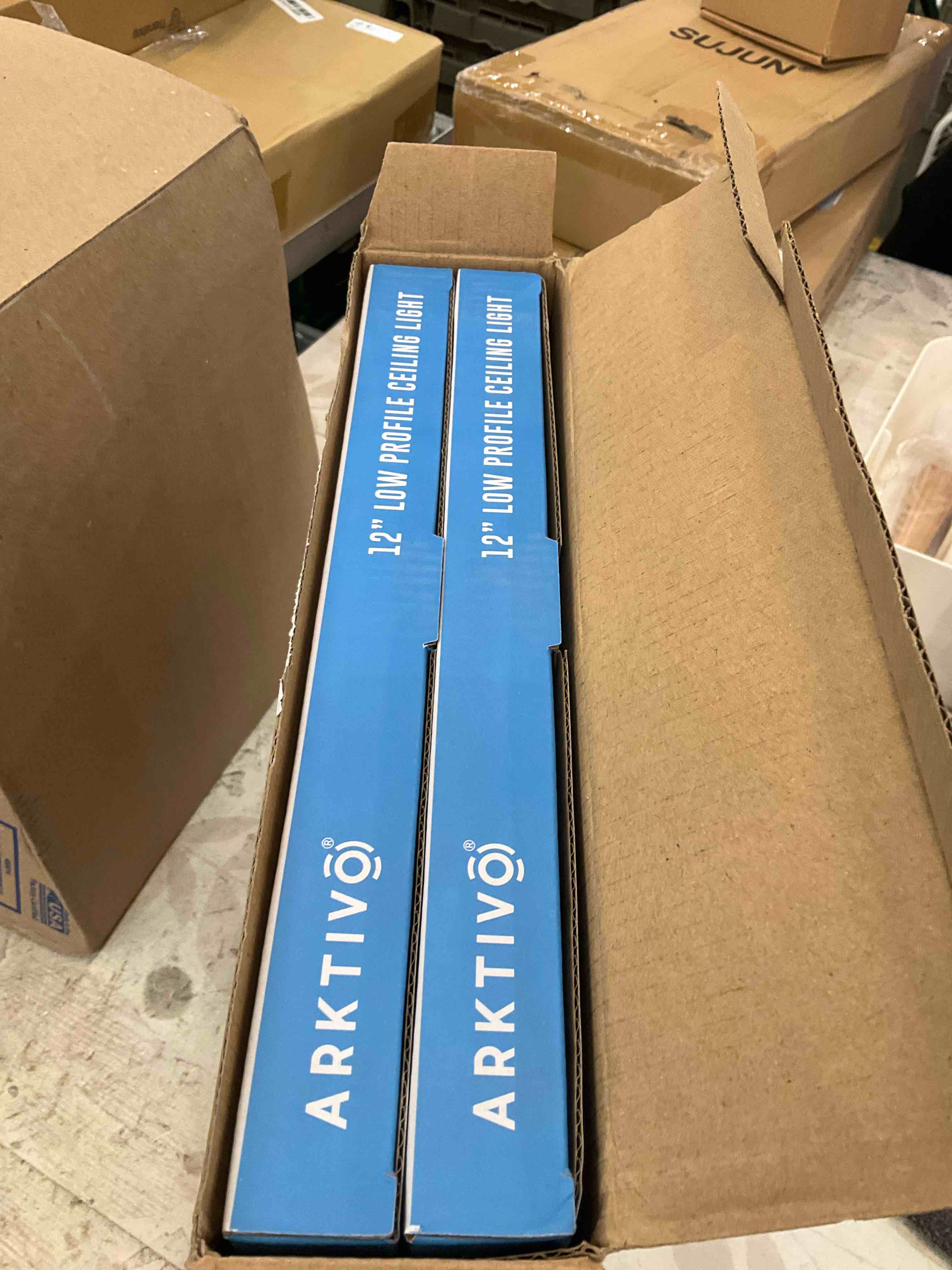 https://s3.amazonaws.com/lotting-images-prod/BargainHunt/EXS01509894_1717009805208.jpeg