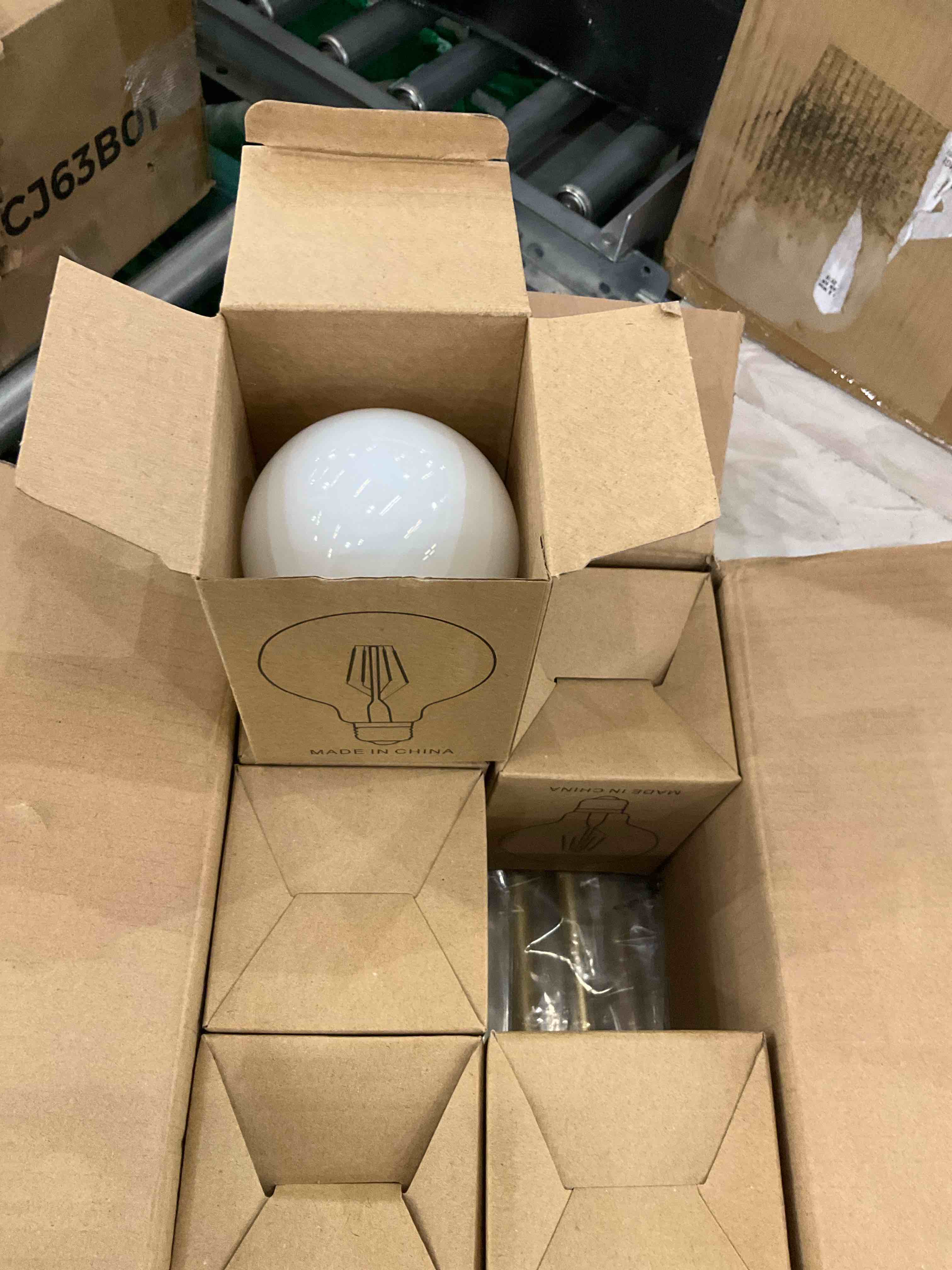 https://s3.amazonaws.com/lotting-images-prod/BargainHunt/EXS01509945_1717073499138.jpeg