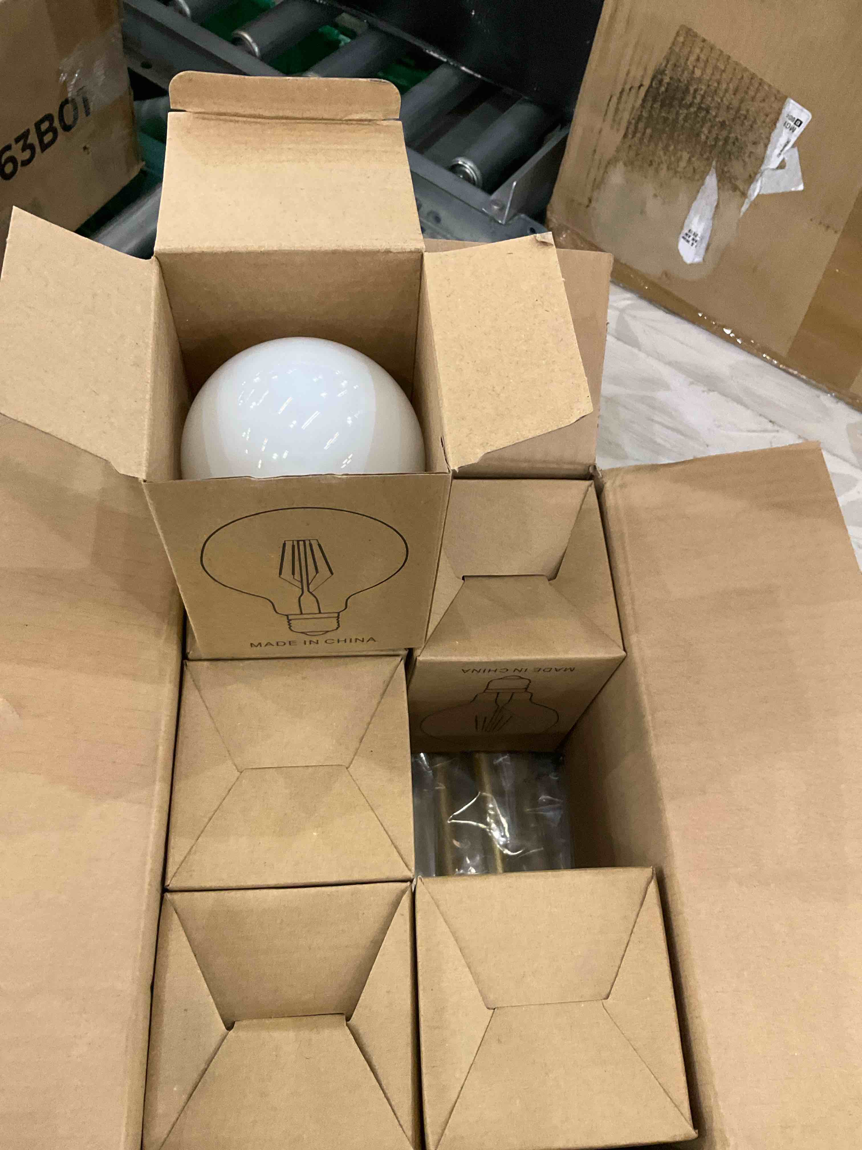 https://s3.amazonaws.com/lotting-images-prod/BargainHunt/EXS01509945_1717073500497.jpeg