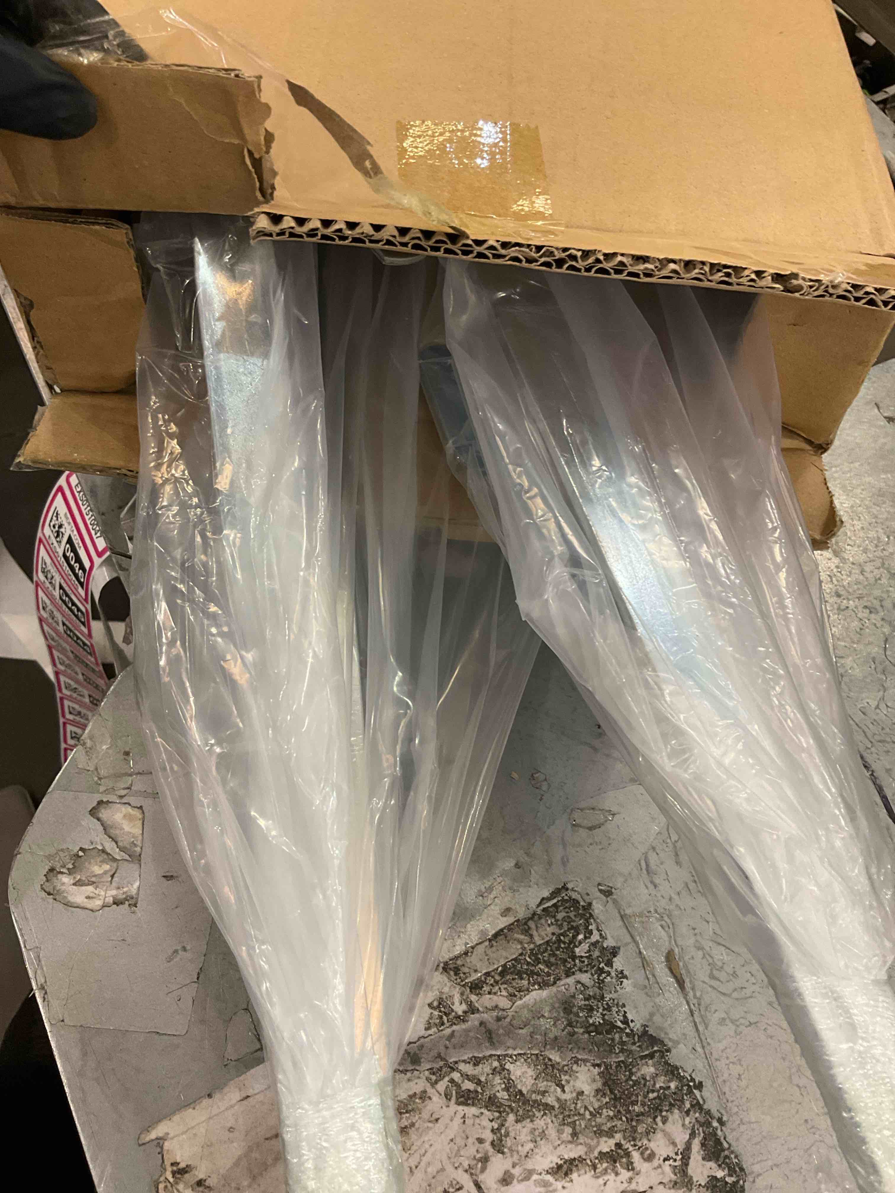 https://s3.amazonaws.com/lotting-images-prod/BargainHunt/EXS01510036_1717434874038.jpeg