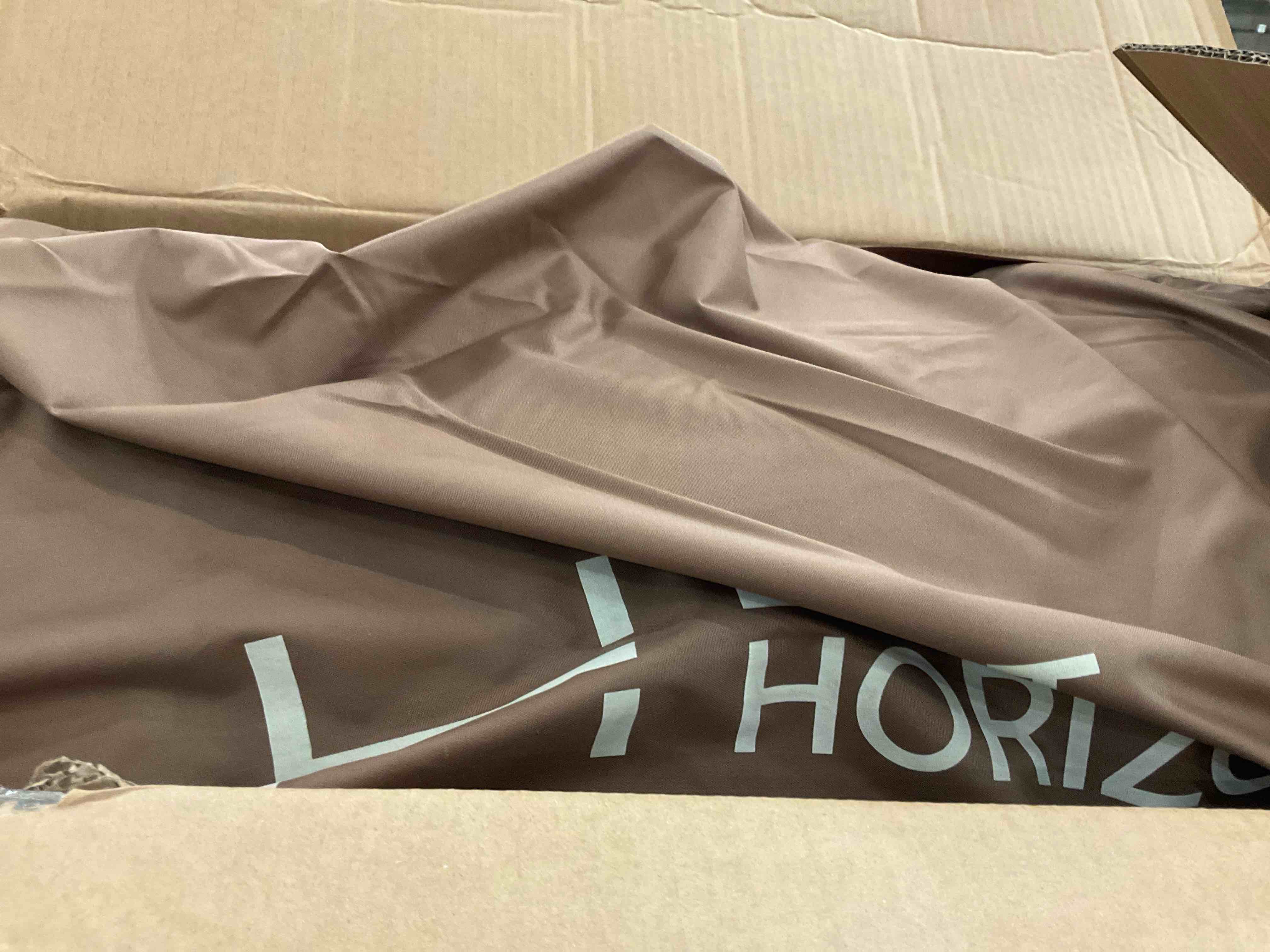https://s3.amazonaws.com/lotting-images-prod/BargainHunt/EXS01510061_1717439947947.jpeg