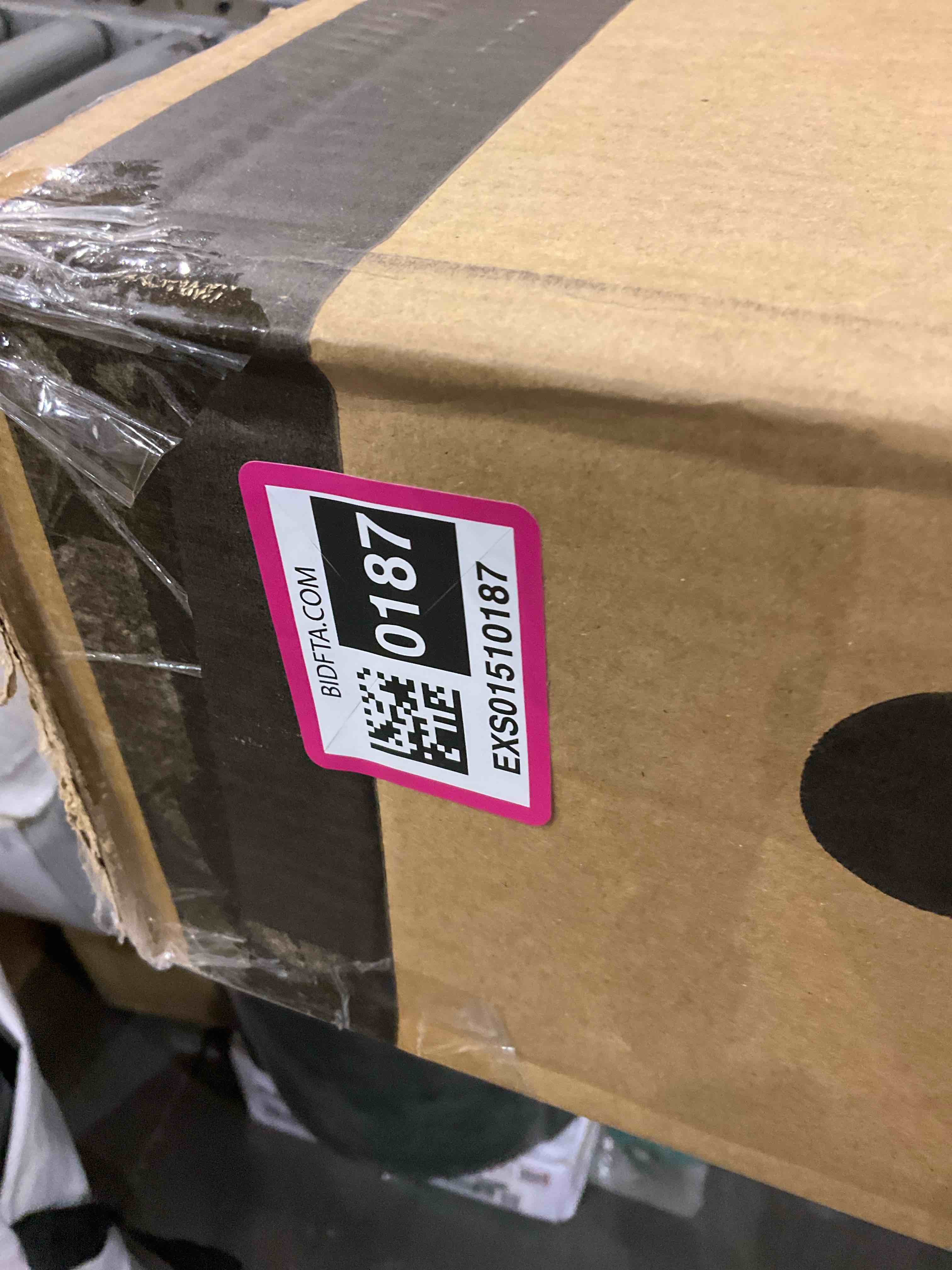 https://s3.amazonaws.com/lotting-images-prod/BargainHunt/EXS01510187_1717511664784.jpeg