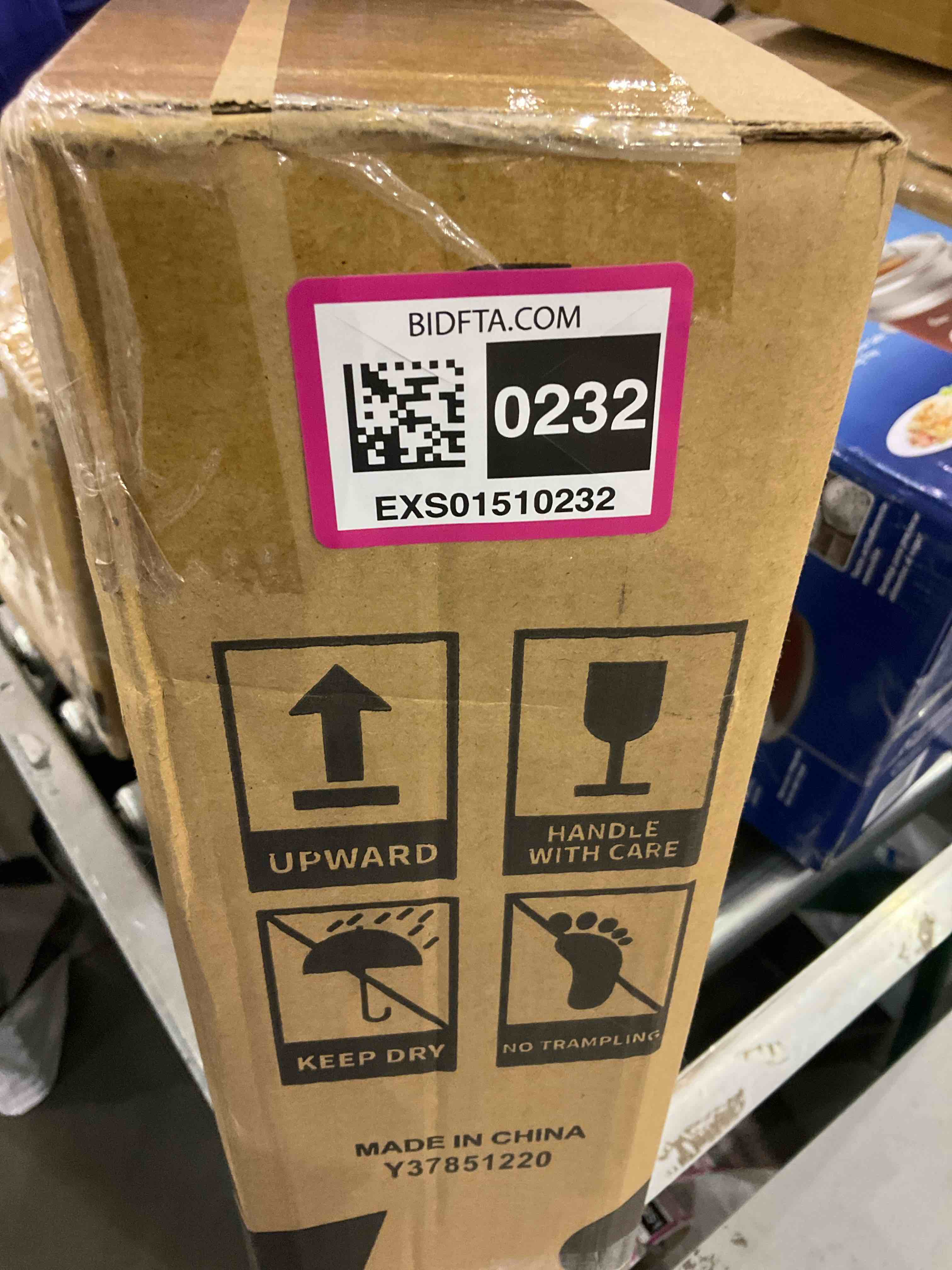 https://s3.amazonaws.com/lotting-images-prod/BargainHunt/EXS01510232_1717516075541.jpeg