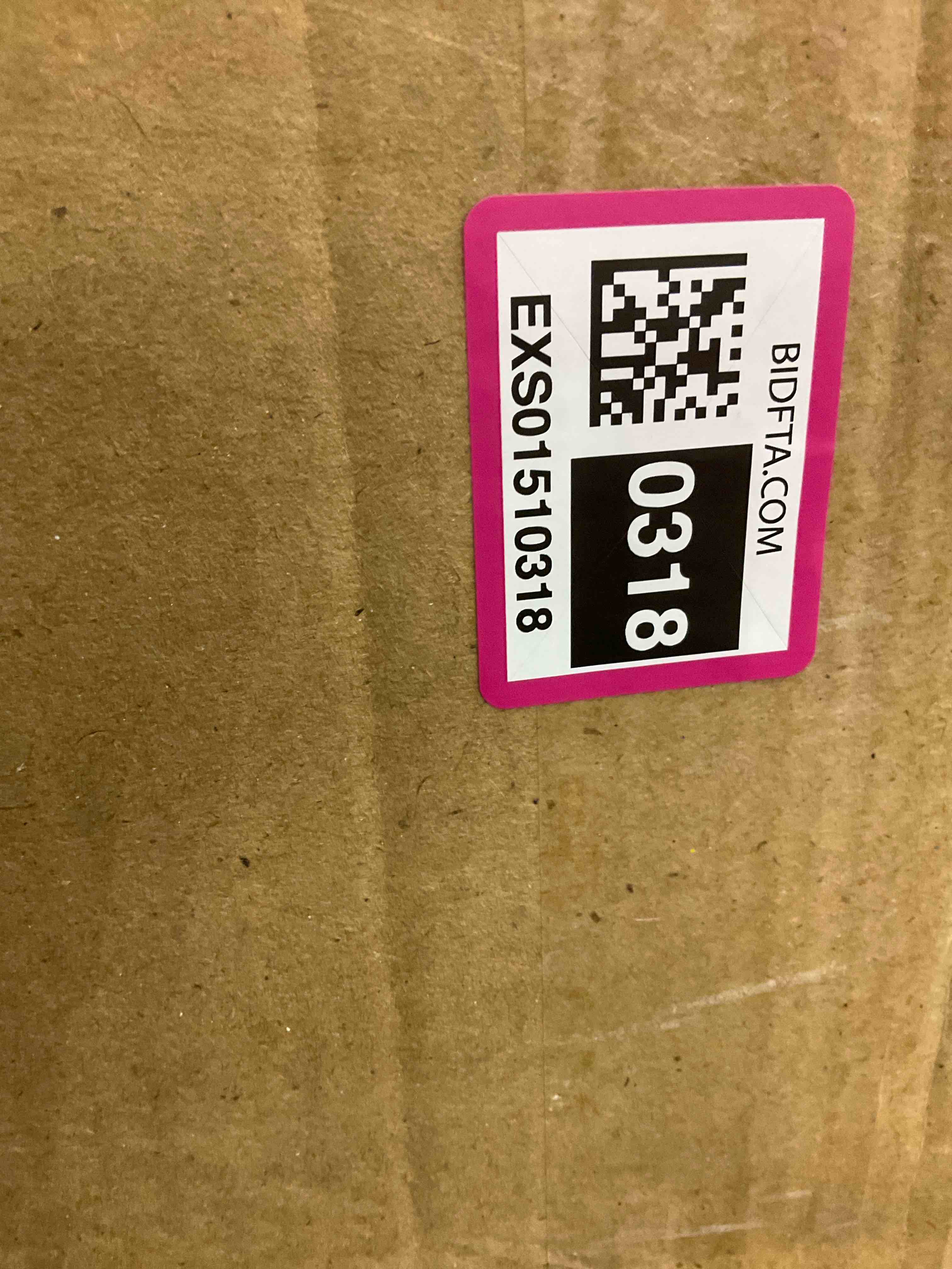 https://s3.amazonaws.com/lotting-images-prod/BargainHunt/EXS01510318_1717589127566.jpeg