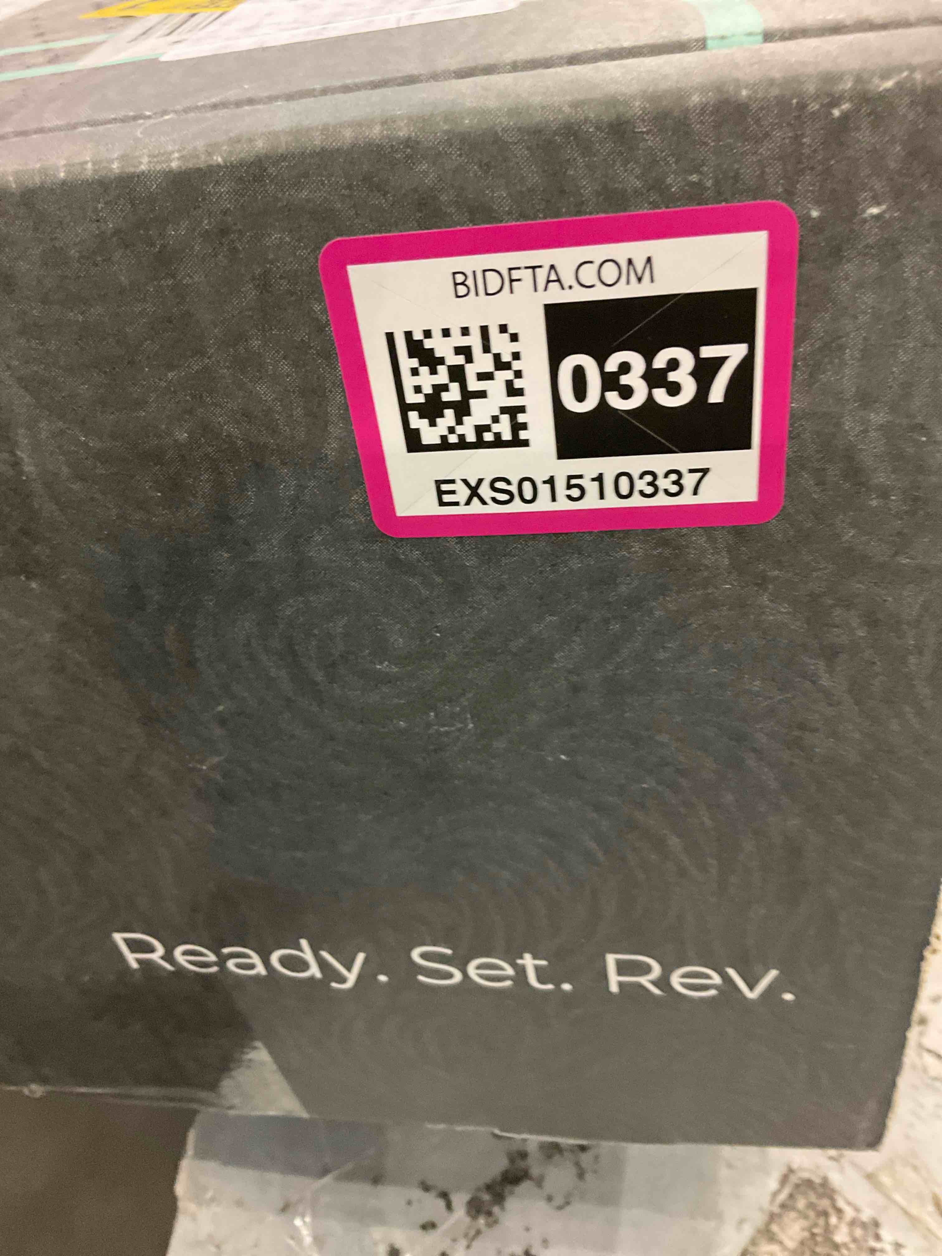 https://s3.amazonaws.com/lotting-images-prod/BargainHunt/EXS01510337_1717590916550.jpeg
