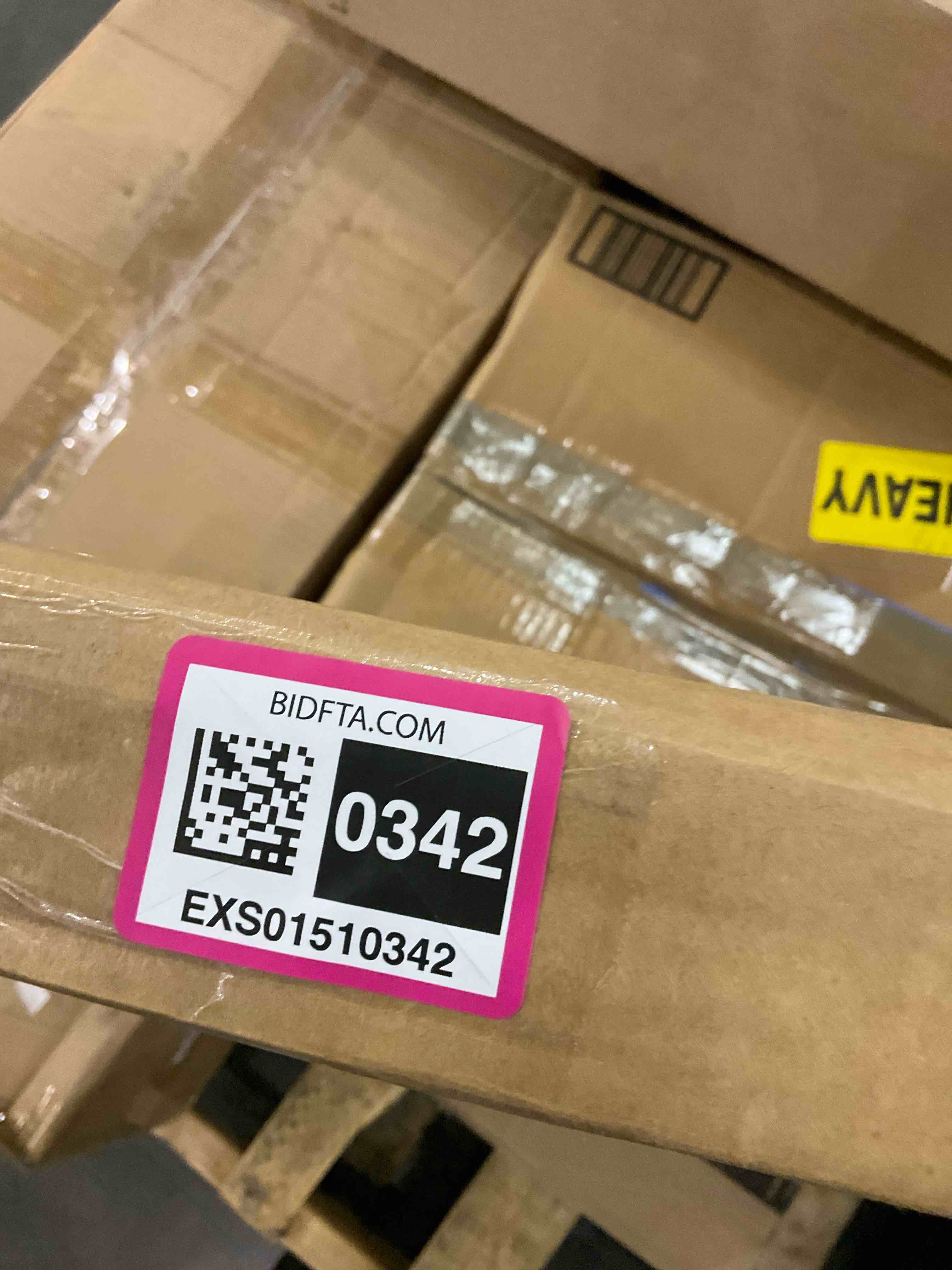 https://s3.amazonaws.com/lotting-images-prod/BargainHunt/EXS01510342_1717591453979.jpeg