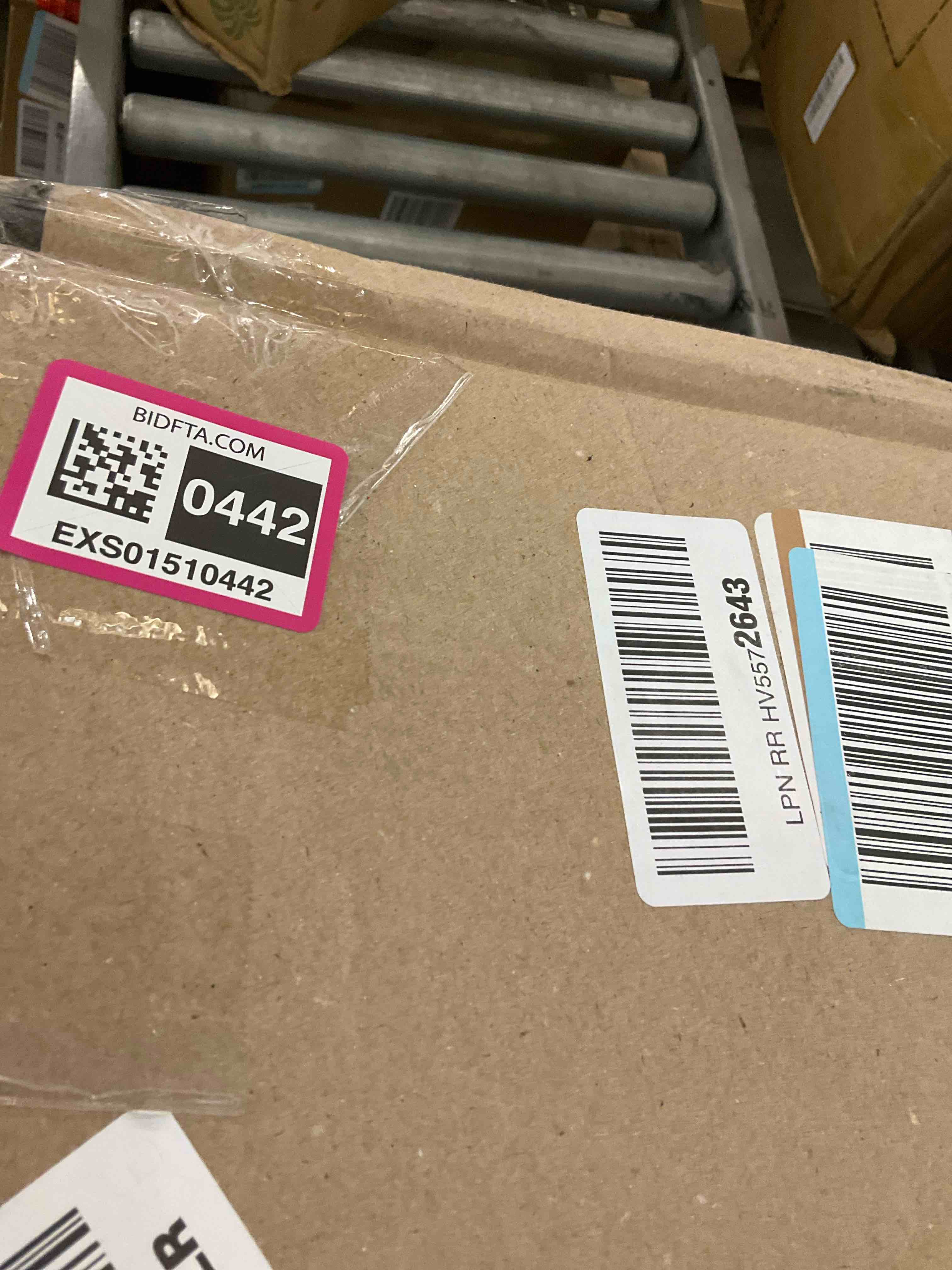 https://s3.amazonaws.com/lotting-images-prod/BargainHunt/EXS01510442_1717606976360.jpeg