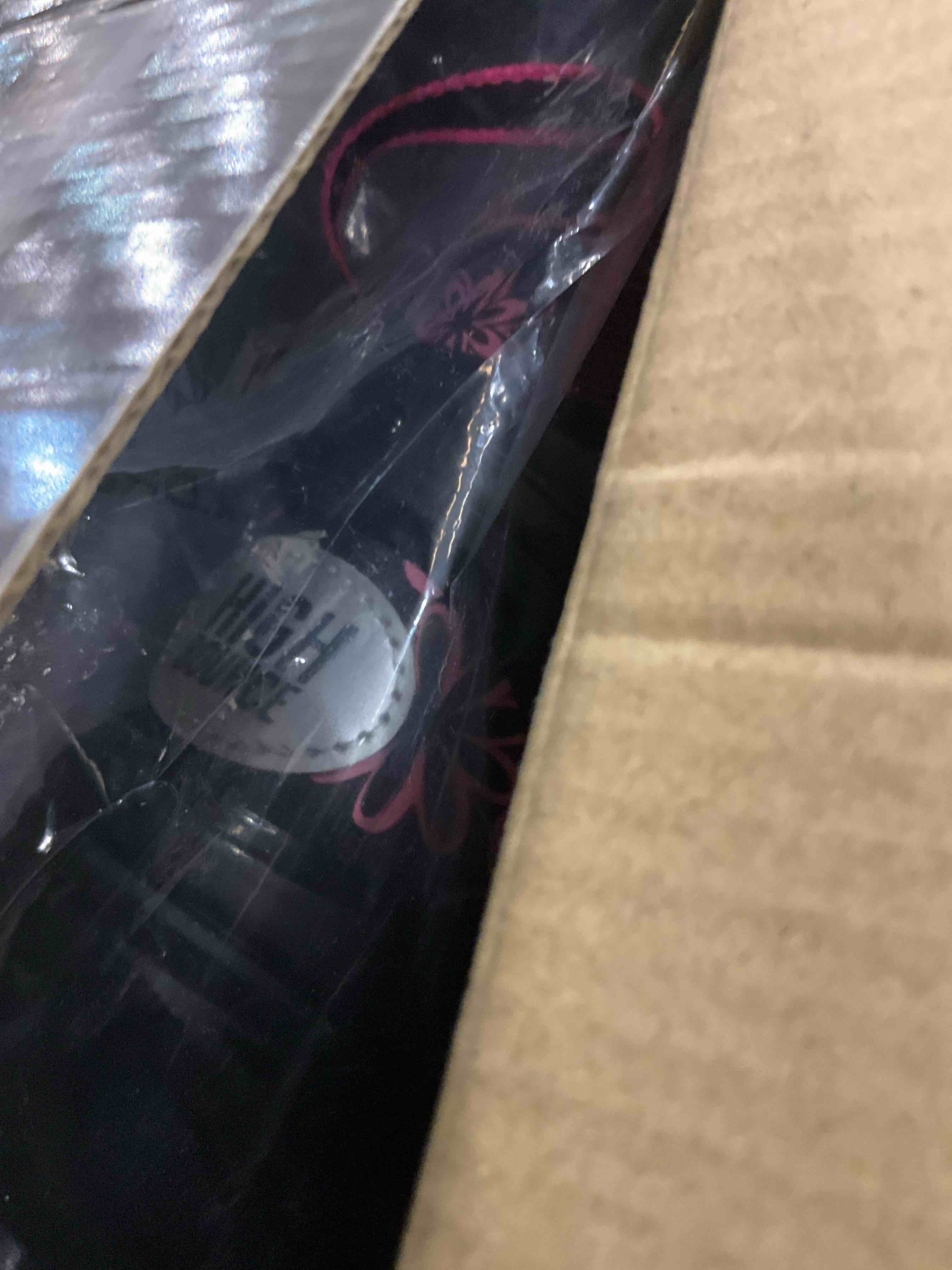 https://s3.amazonaws.com/lotting-images-prod/BargainHunt/EXS01510597_1718626696177.jpeg