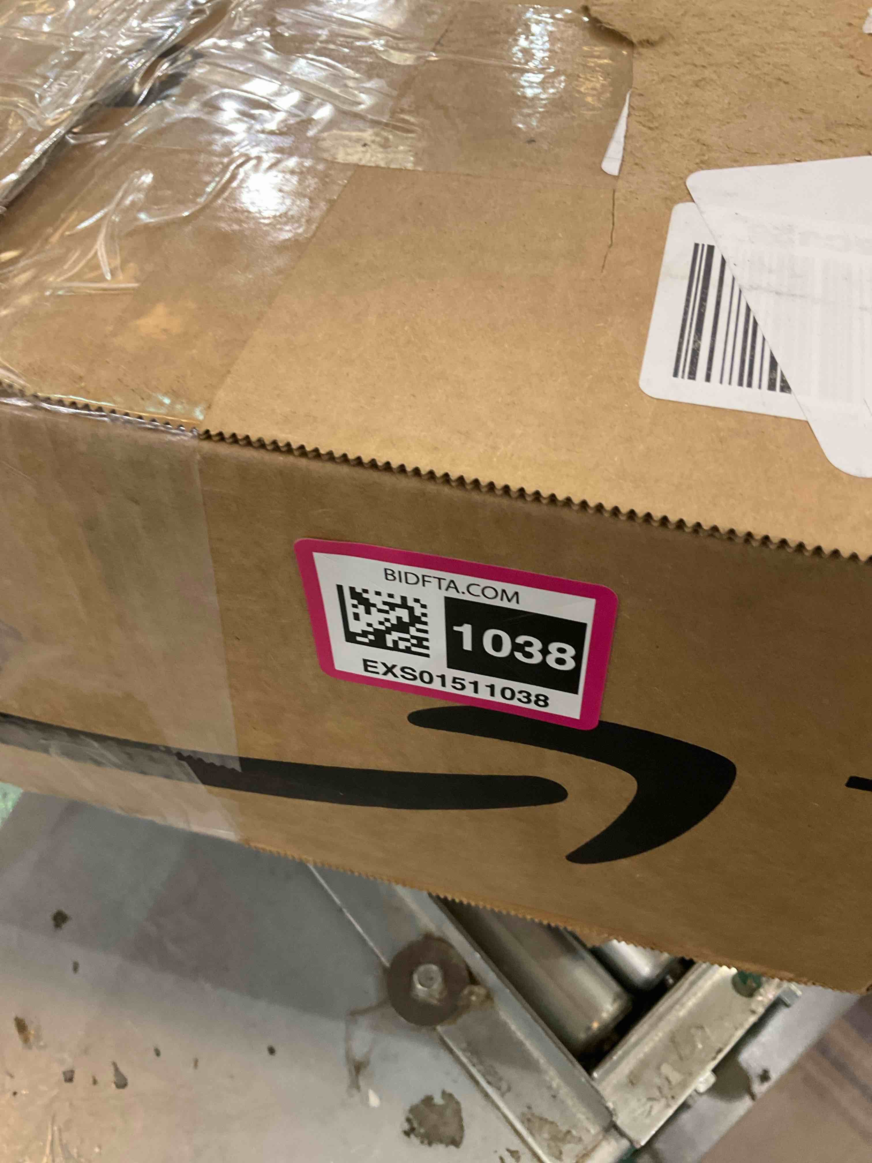 https://s3.amazonaws.com/lotting-images-prod/BargainHunt/EXS01511038_1716910109755.jpeg