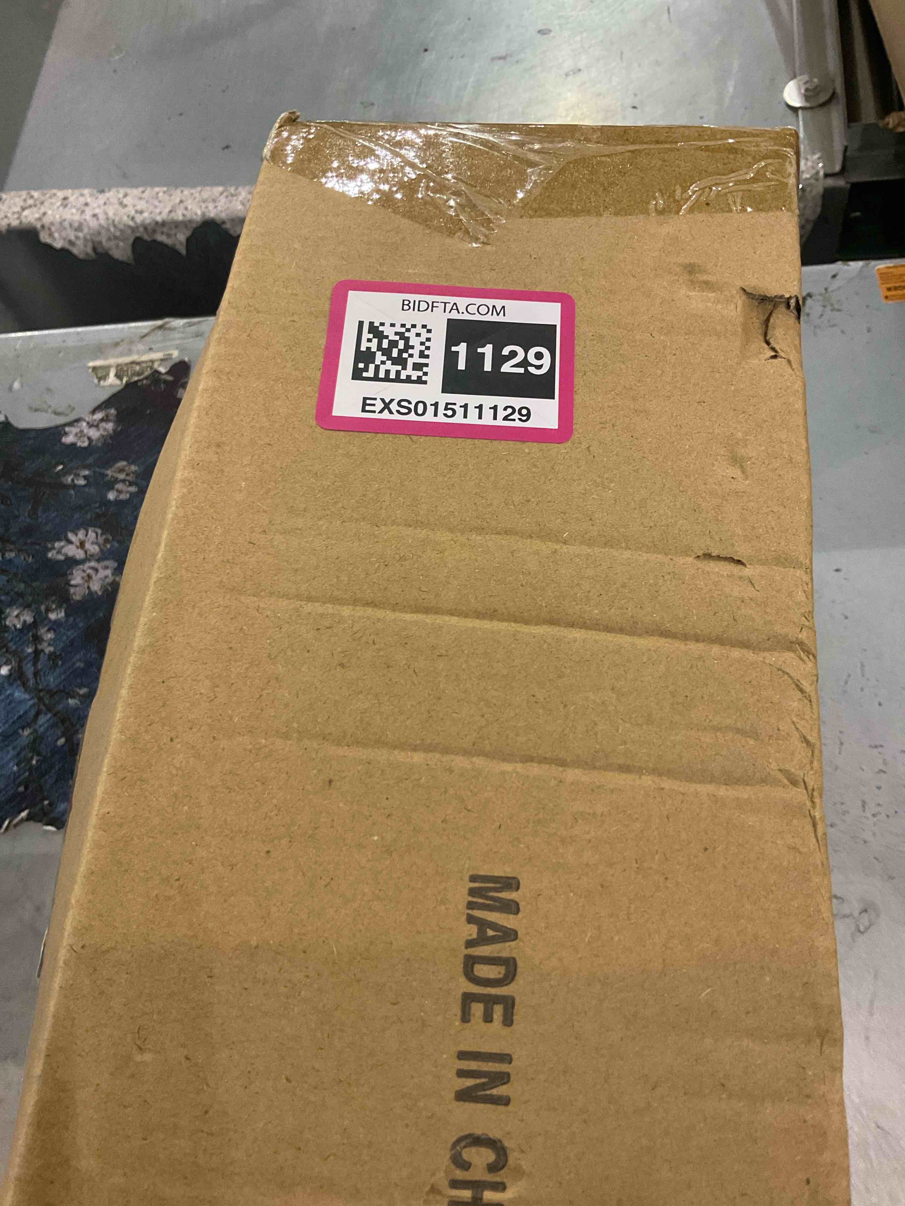 https://s3.amazonaws.com/lotting-images-prod/BargainHunt/EXS01511129_1716981855106.jpeg