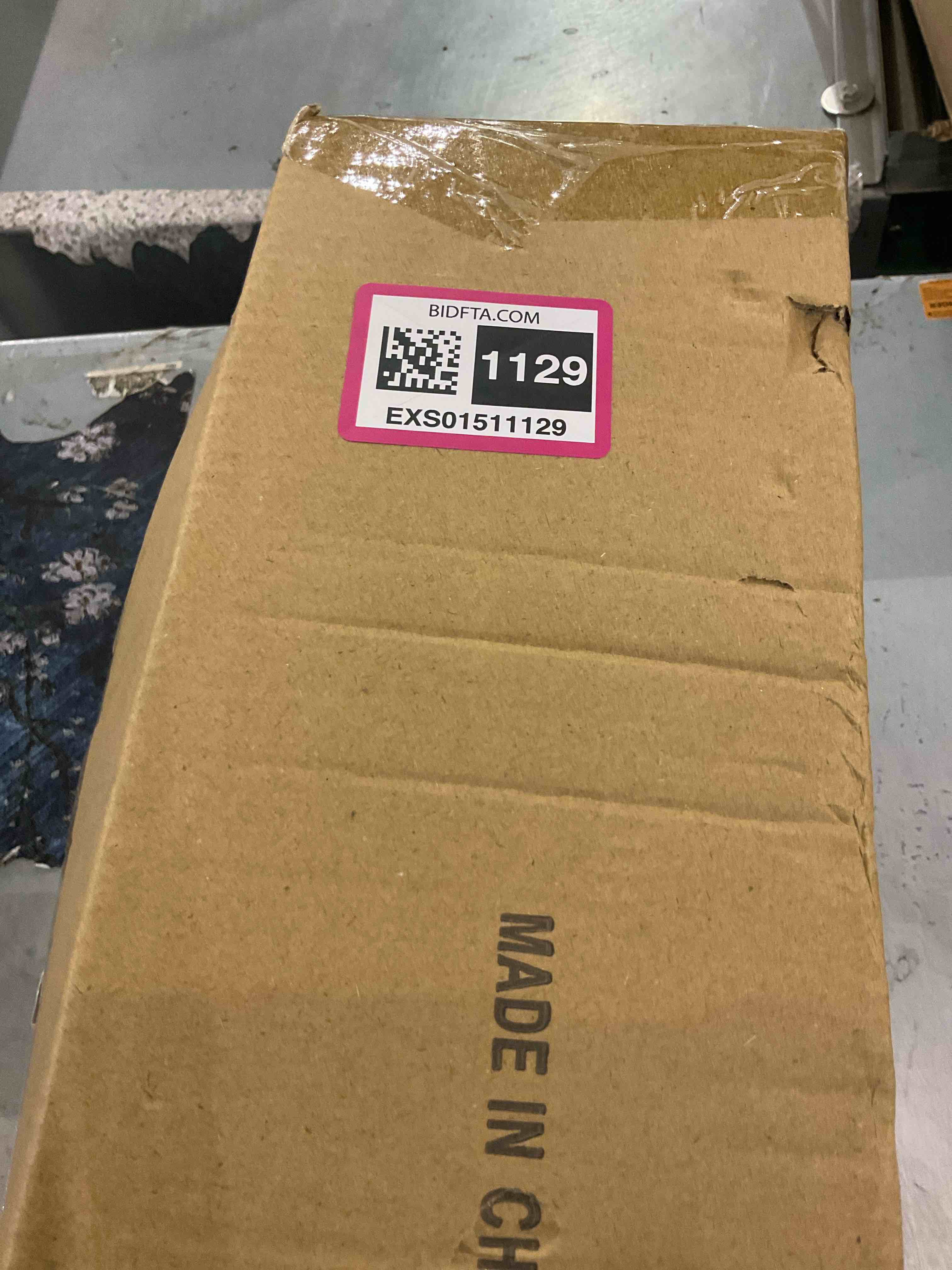 https://s3.amazonaws.com/lotting-images-prod/BargainHunt/EXS01511129_1716981856012.jpeg