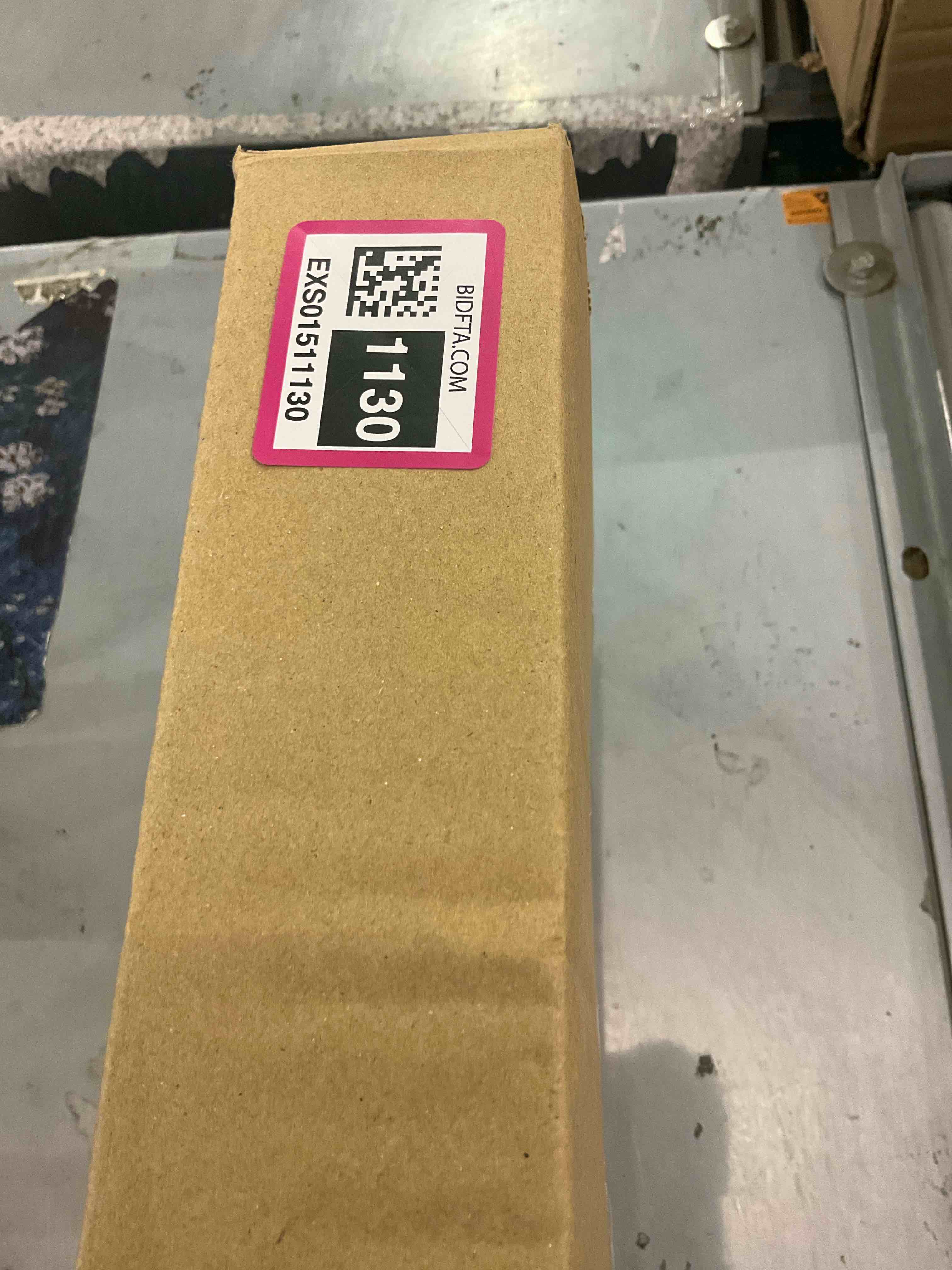 https://s3.amazonaws.com/lotting-images-prod/BargainHunt/EXS01511130_1716981918233.jpeg
