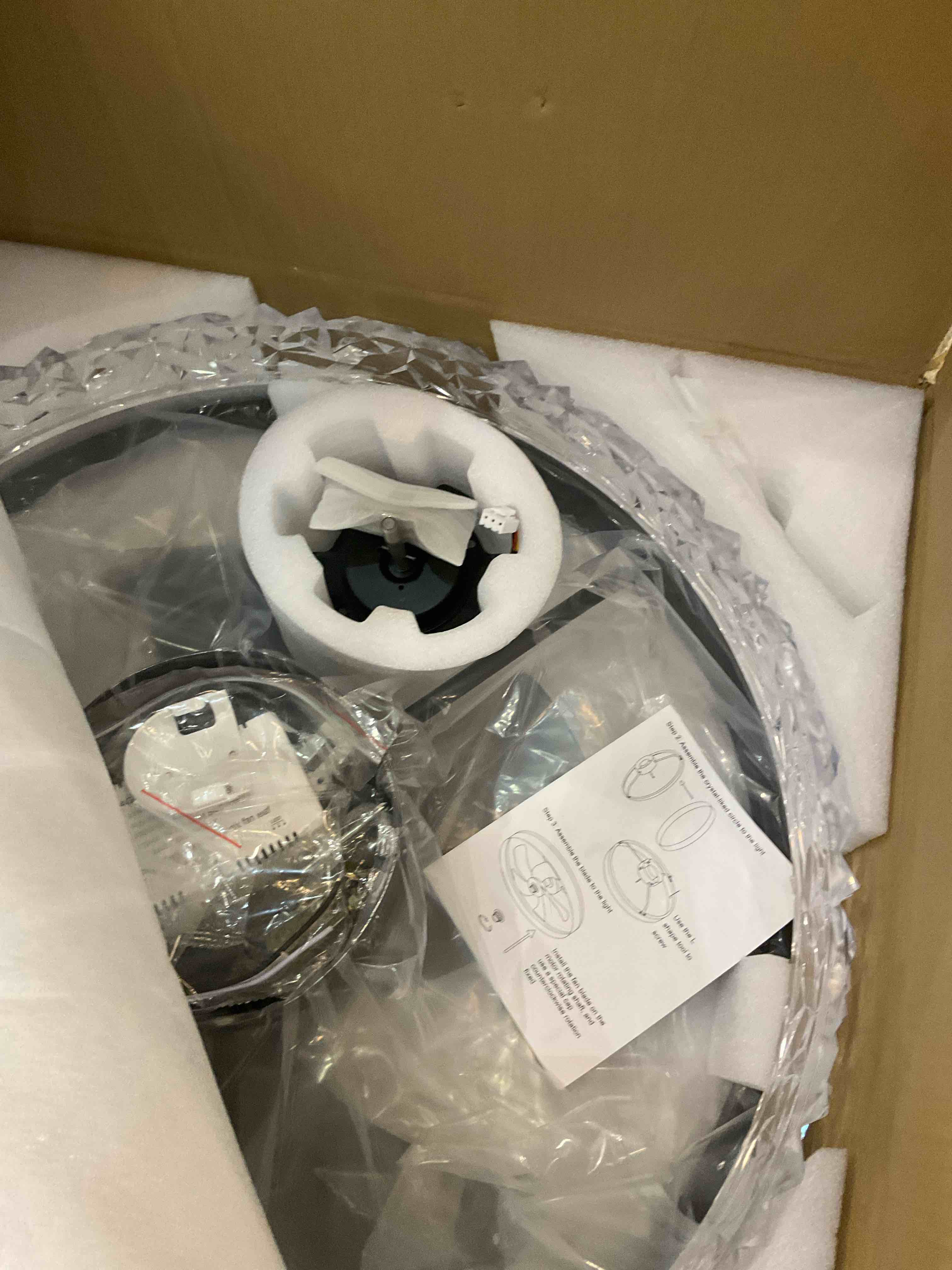 https://s3.amazonaws.com/lotting-images-prod/BargainHunt/EXS01511225_1716992551232.jpeg