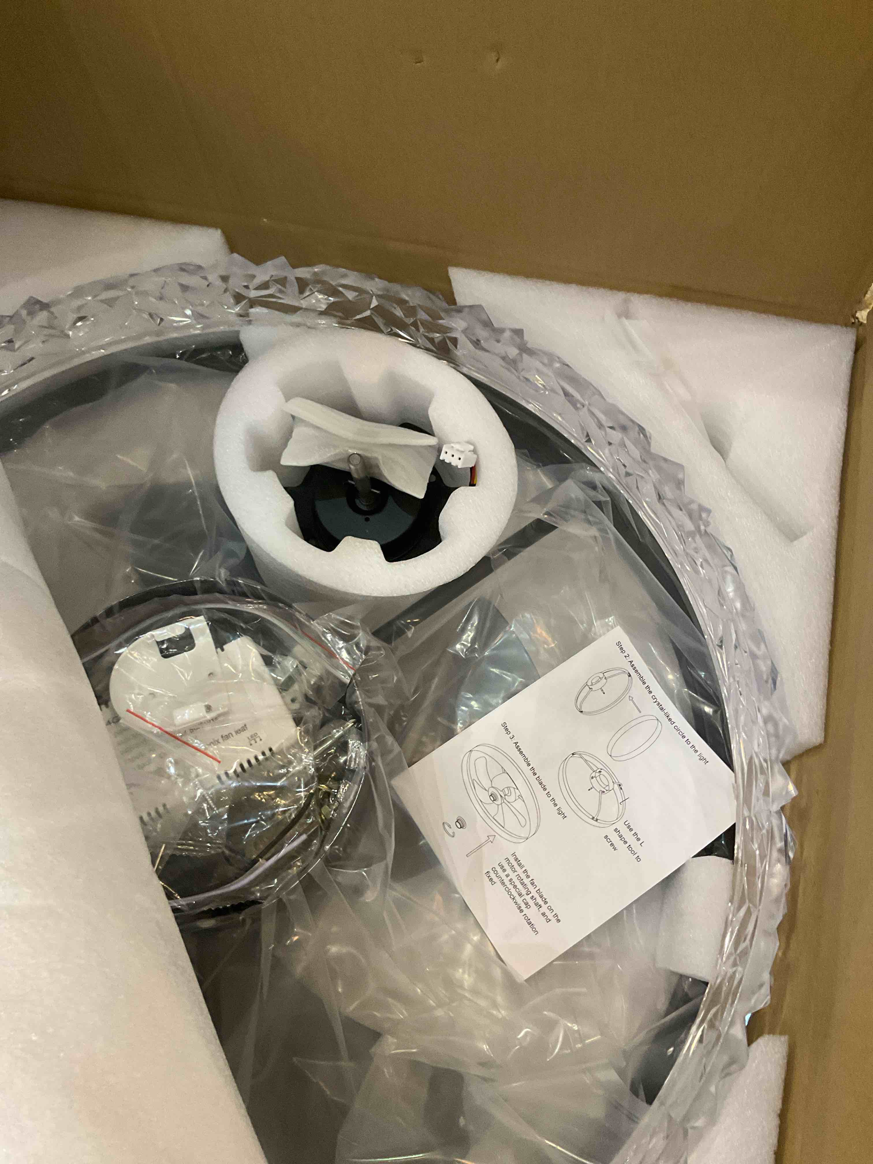https://s3.amazonaws.com/lotting-images-prod/BargainHunt/EXS01511225_1716992552389.jpeg