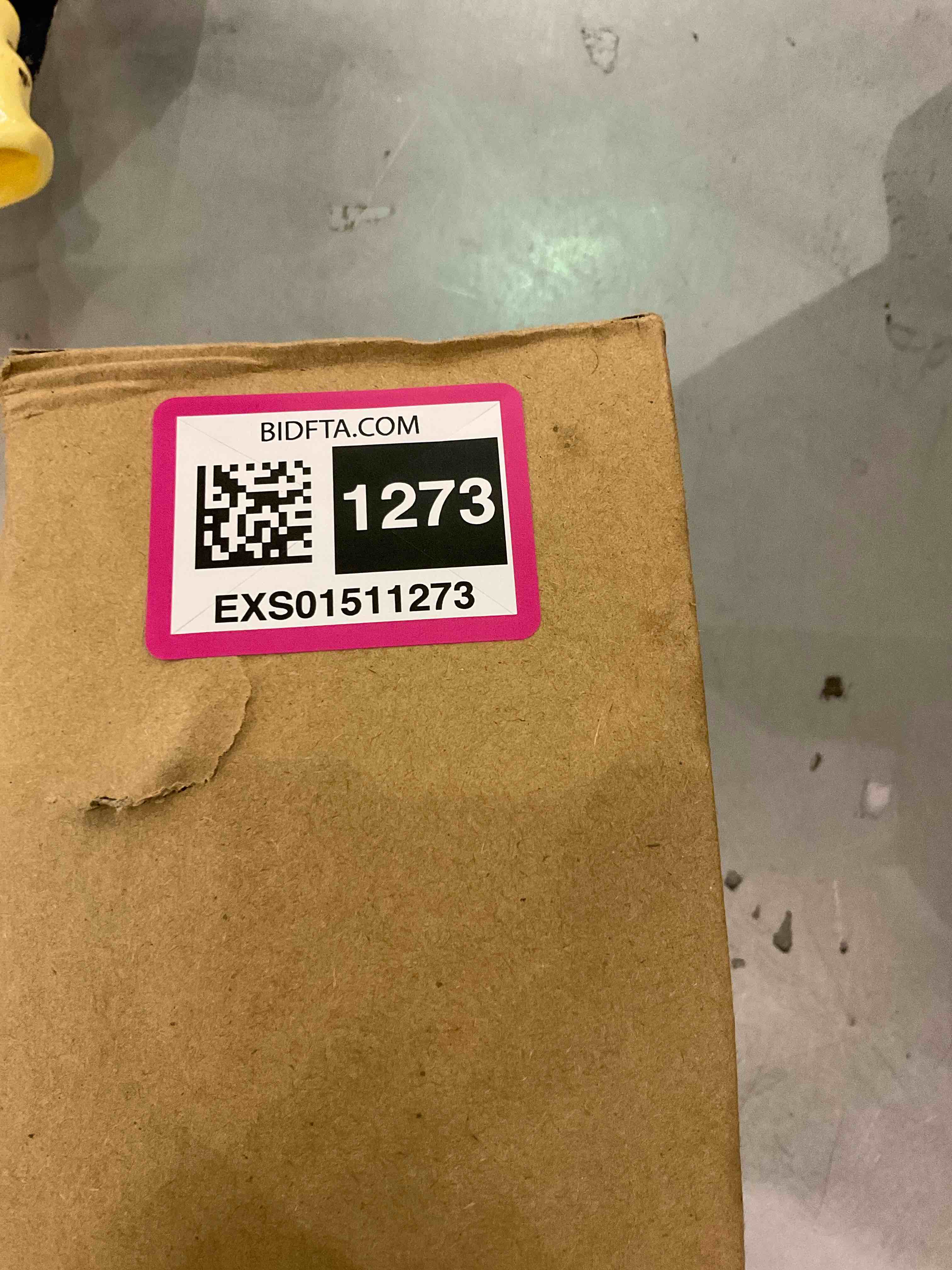https://s3.amazonaws.com/lotting-images-prod/BargainHunt/EXS01511273_1717068423801.jpeg