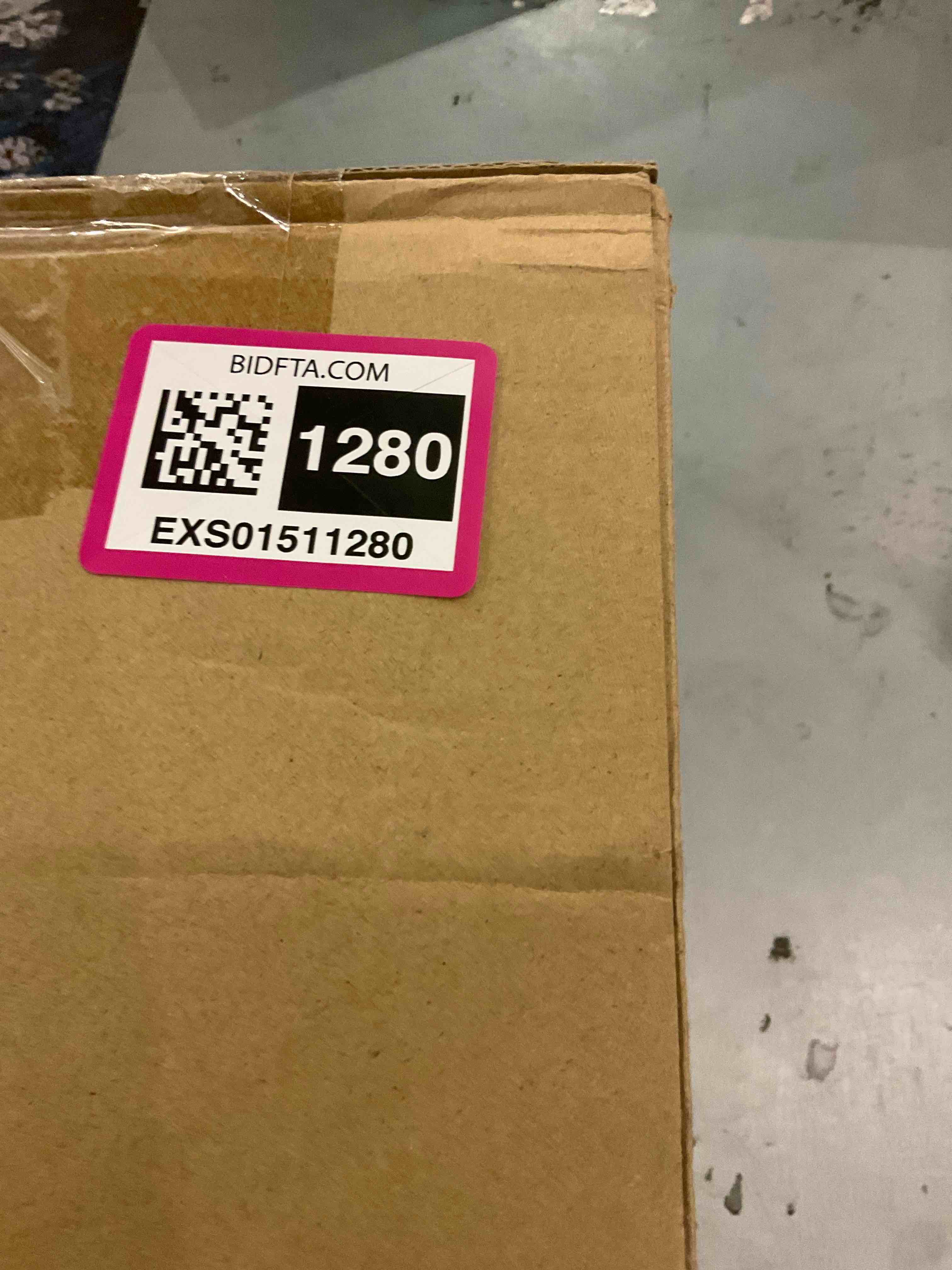 https://s3.amazonaws.com/lotting-images-prod/BargainHunt/EXS01511280_1717069652709.jpeg