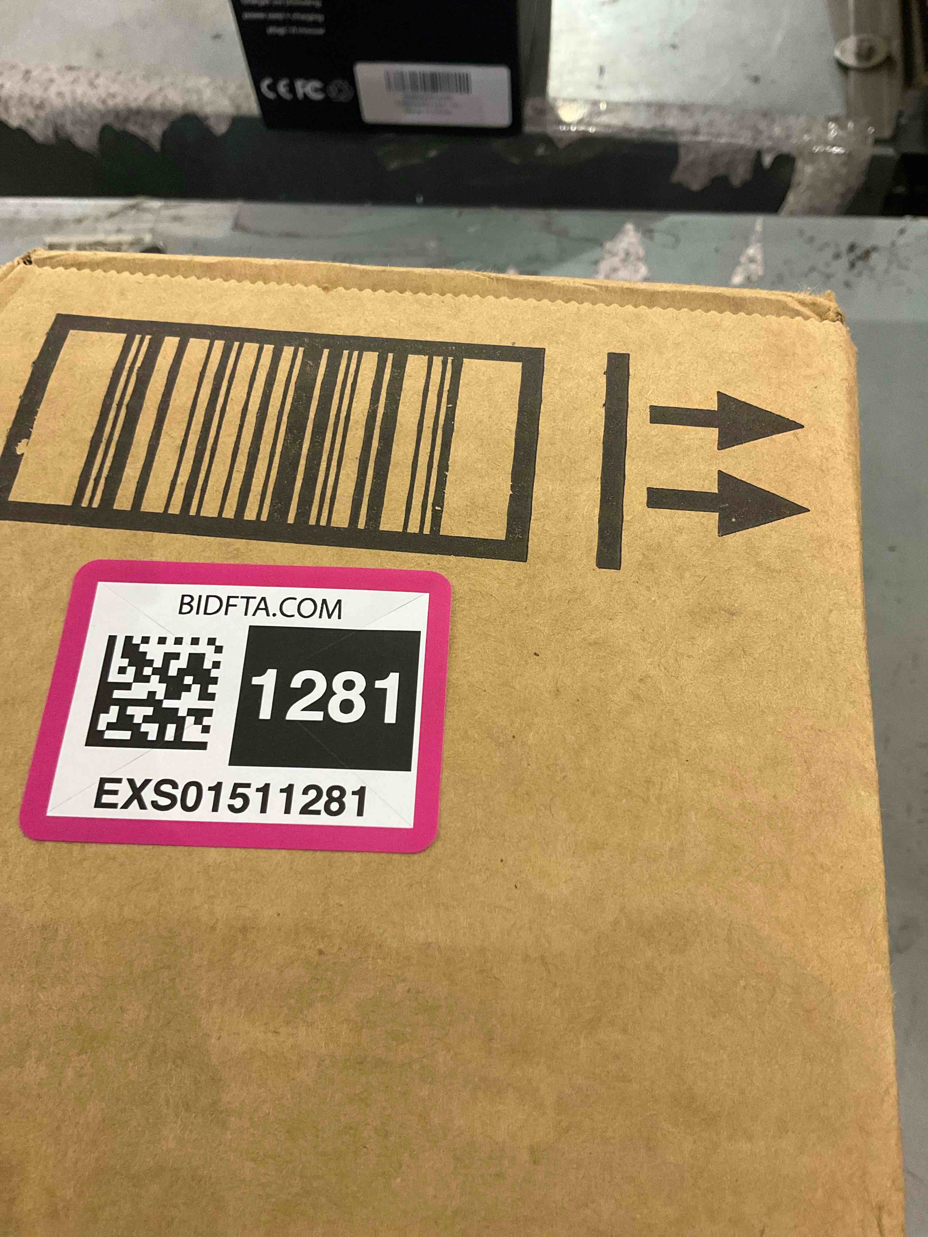 https://s3.amazonaws.com/lotting-images-prod/BargainHunt/EXS01511281_1717069712821.jpeg