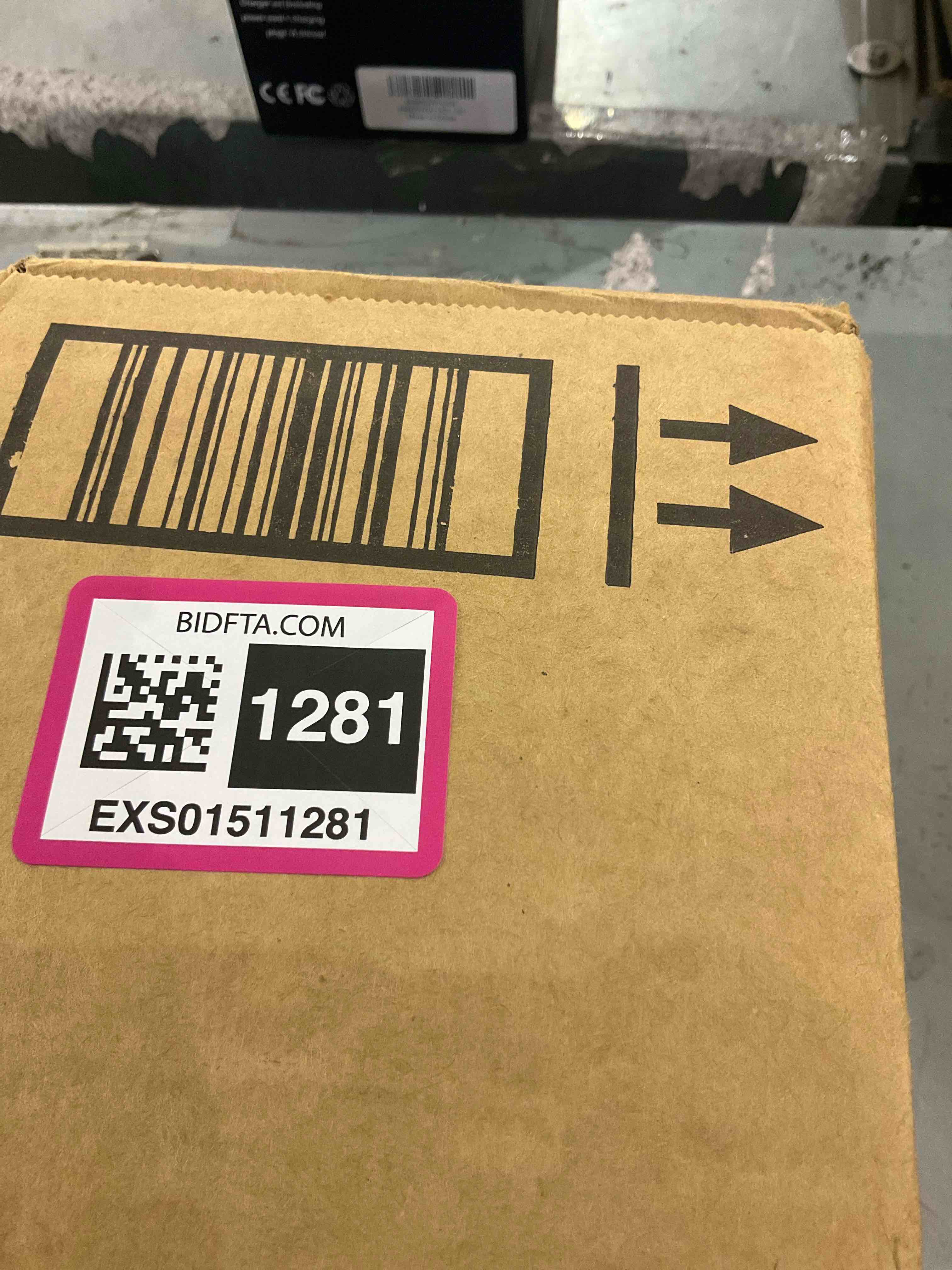 https://s3.amazonaws.com/lotting-images-prod/BargainHunt/EXS01511281_1717069713907.jpeg