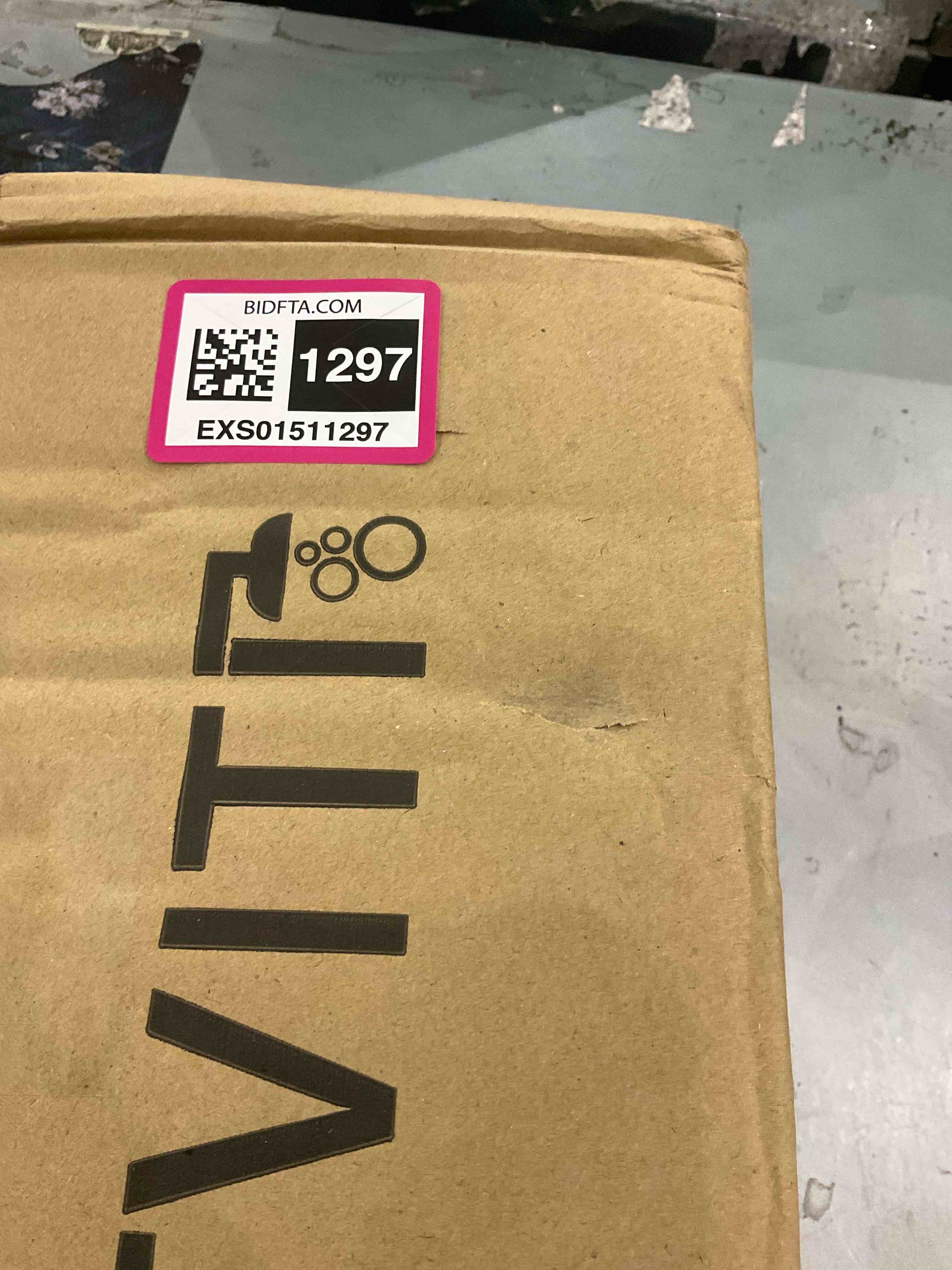 https://s3.amazonaws.com/lotting-images-prod/BargainHunt/EXS01511297_1717071224213.jpeg