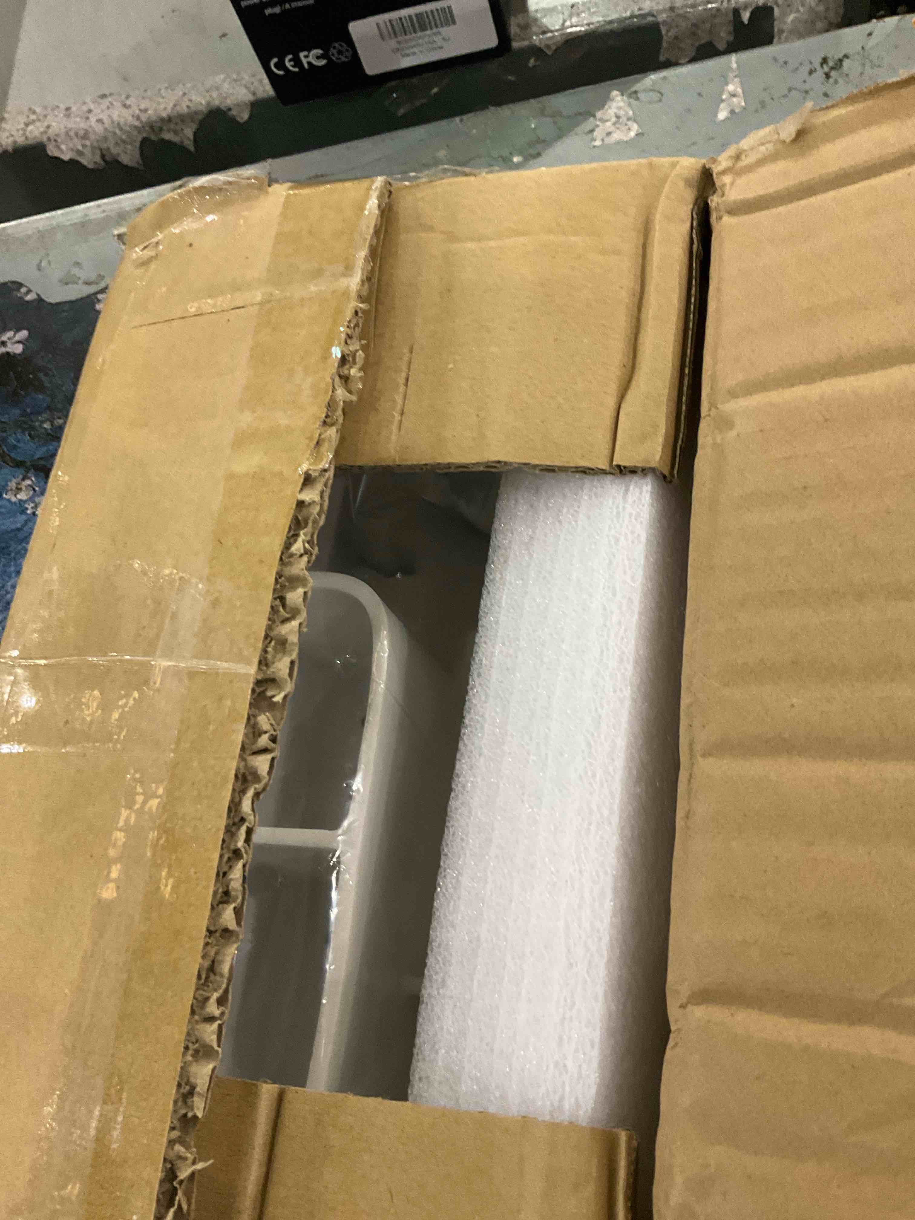 https://s3.amazonaws.com/lotting-images-prod/BargainHunt/EXS01511297_1717071238734.jpeg