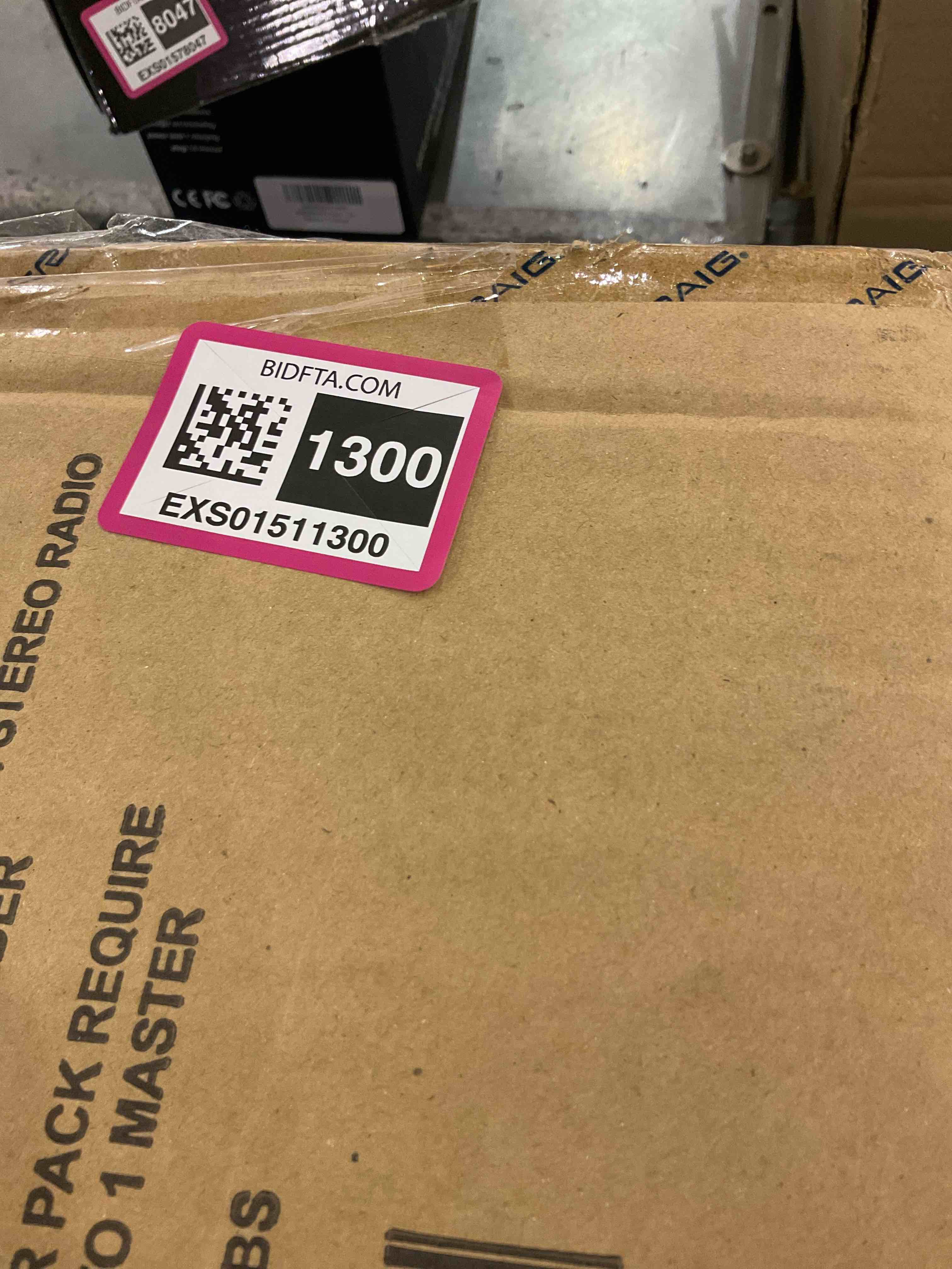 https://s3.amazonaws.com/lotting-images-prod/BargainHunt/EXS01511300_1717072150426.jpeg