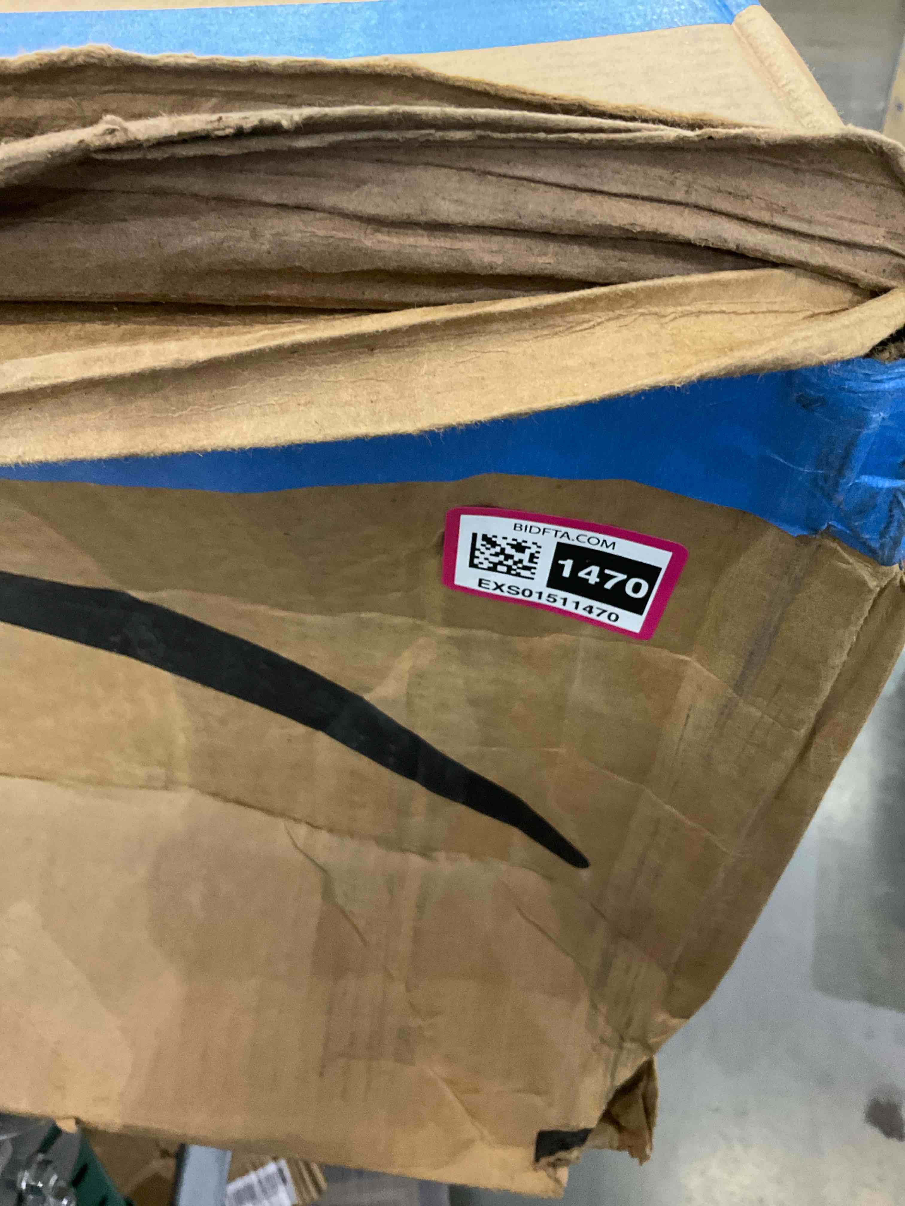 https://s3.amazonaws.com/lotting-images-prod/BargainHunt/EXS01511470_1717425082421.jpeg