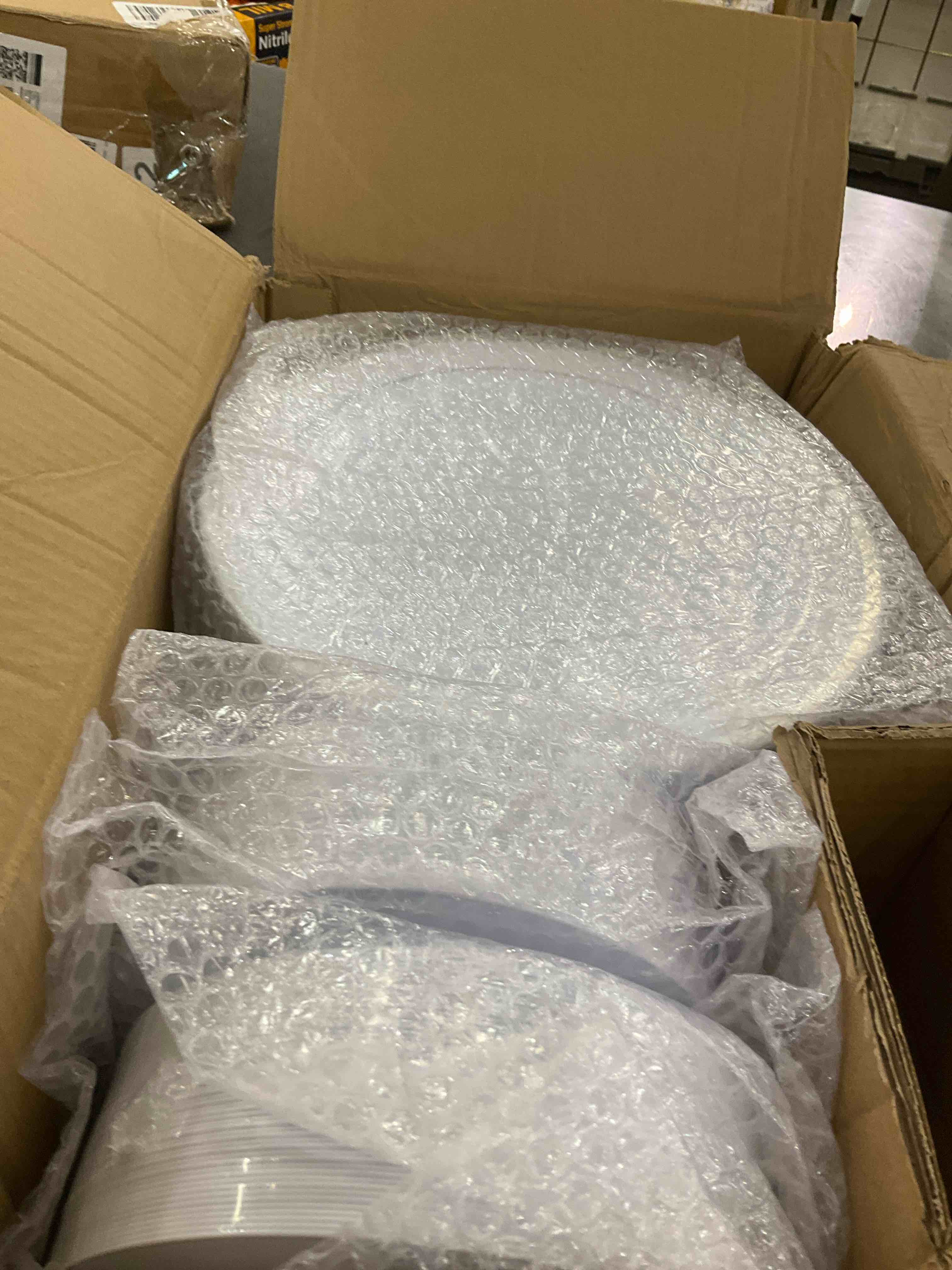 https://s3.amazonaws.com/lotting-images-prod/BargainHunt/EXS01511582_1716995011150.jpeg