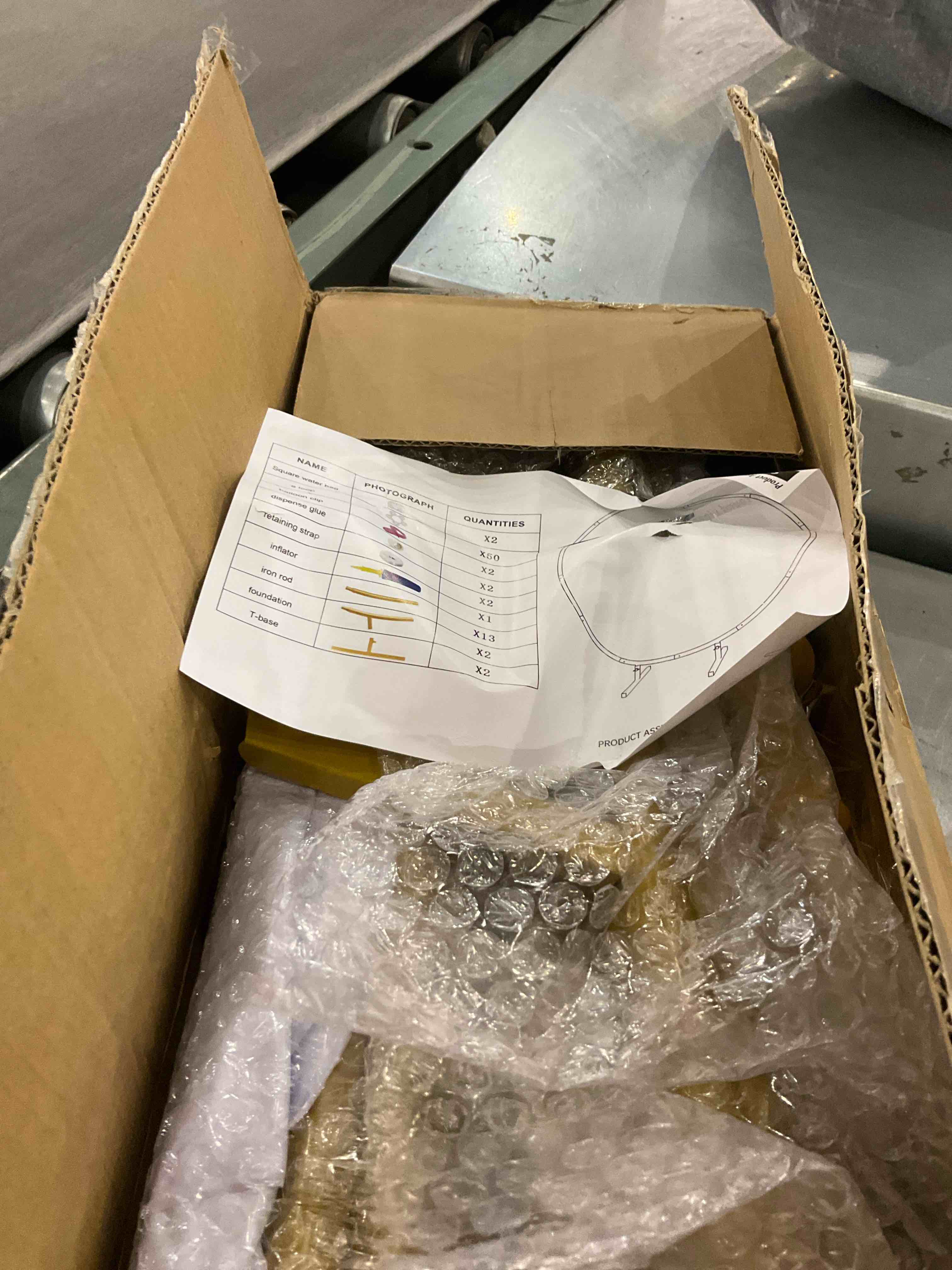 https://s3.amazonaws.com/lotting-images-prod/BargainHunt/EXS01511641_1717069329684.jpeg