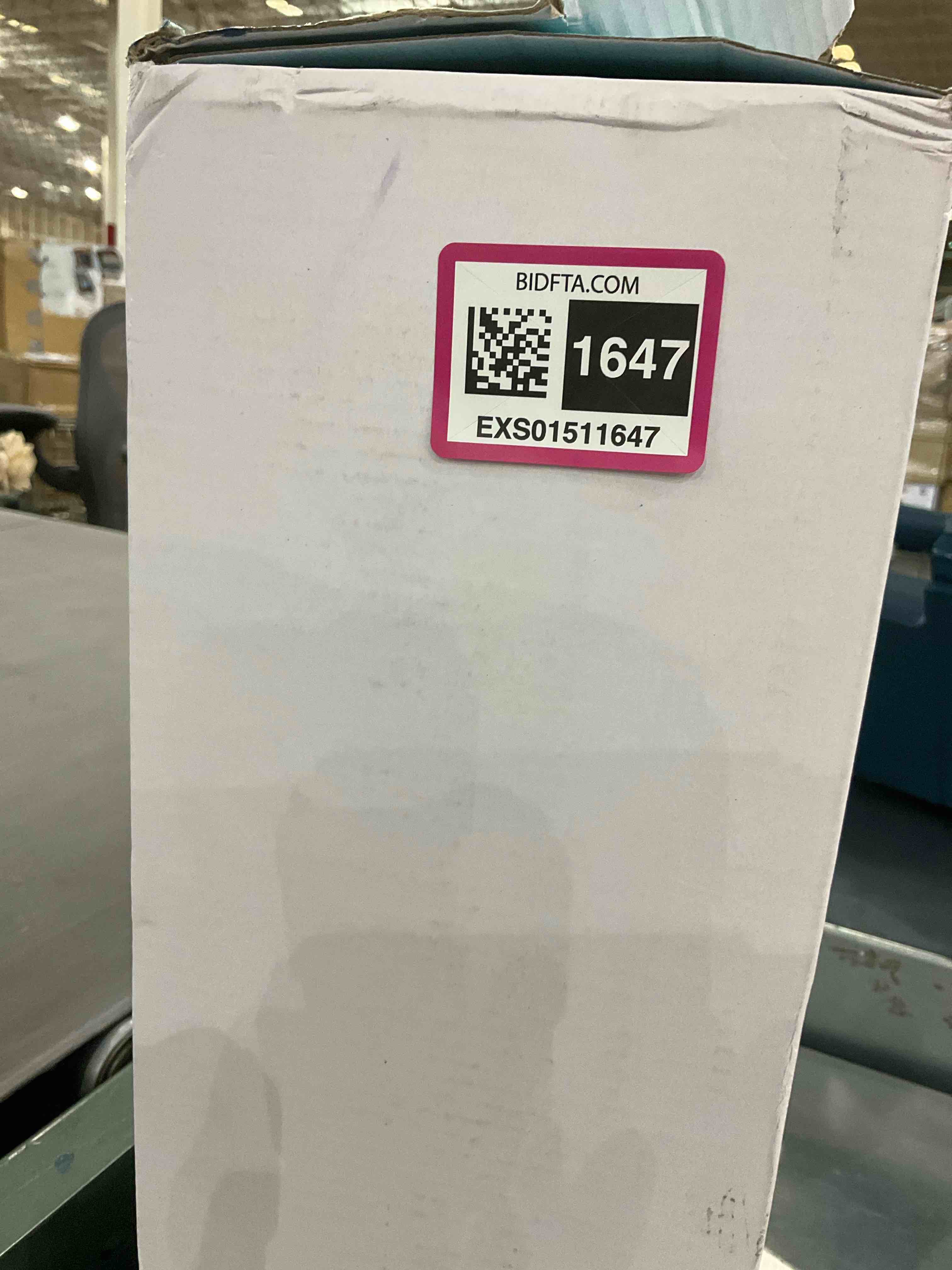 https://s3.amazonaws.com/lotting-images-prod/BargainHunt/EXS01511647_1717069687846.jpeg