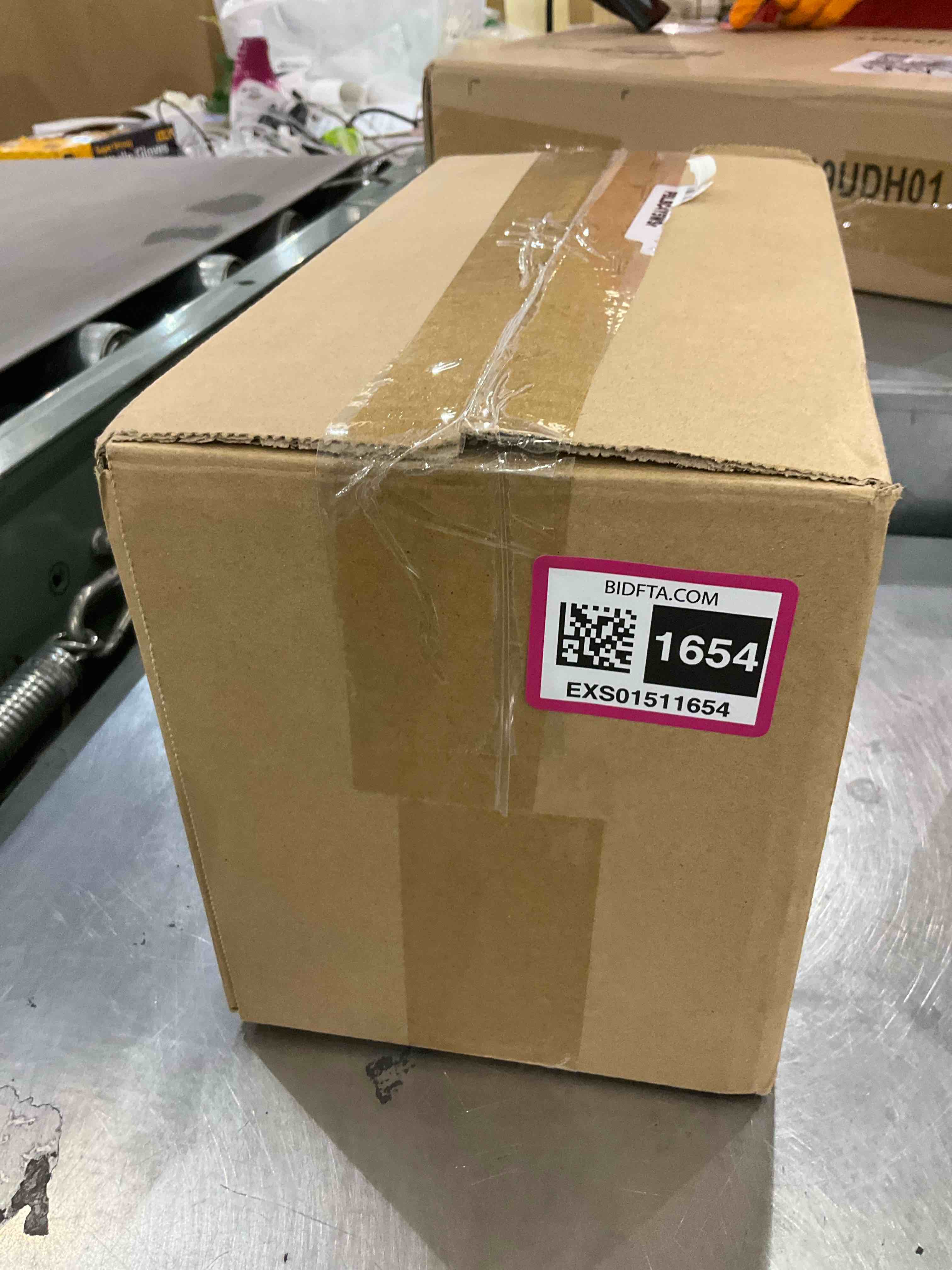 https://s3.amazonaws.com/lotting-images-prod/BargainHunt/EXS01511654_1717070423915.jpeg