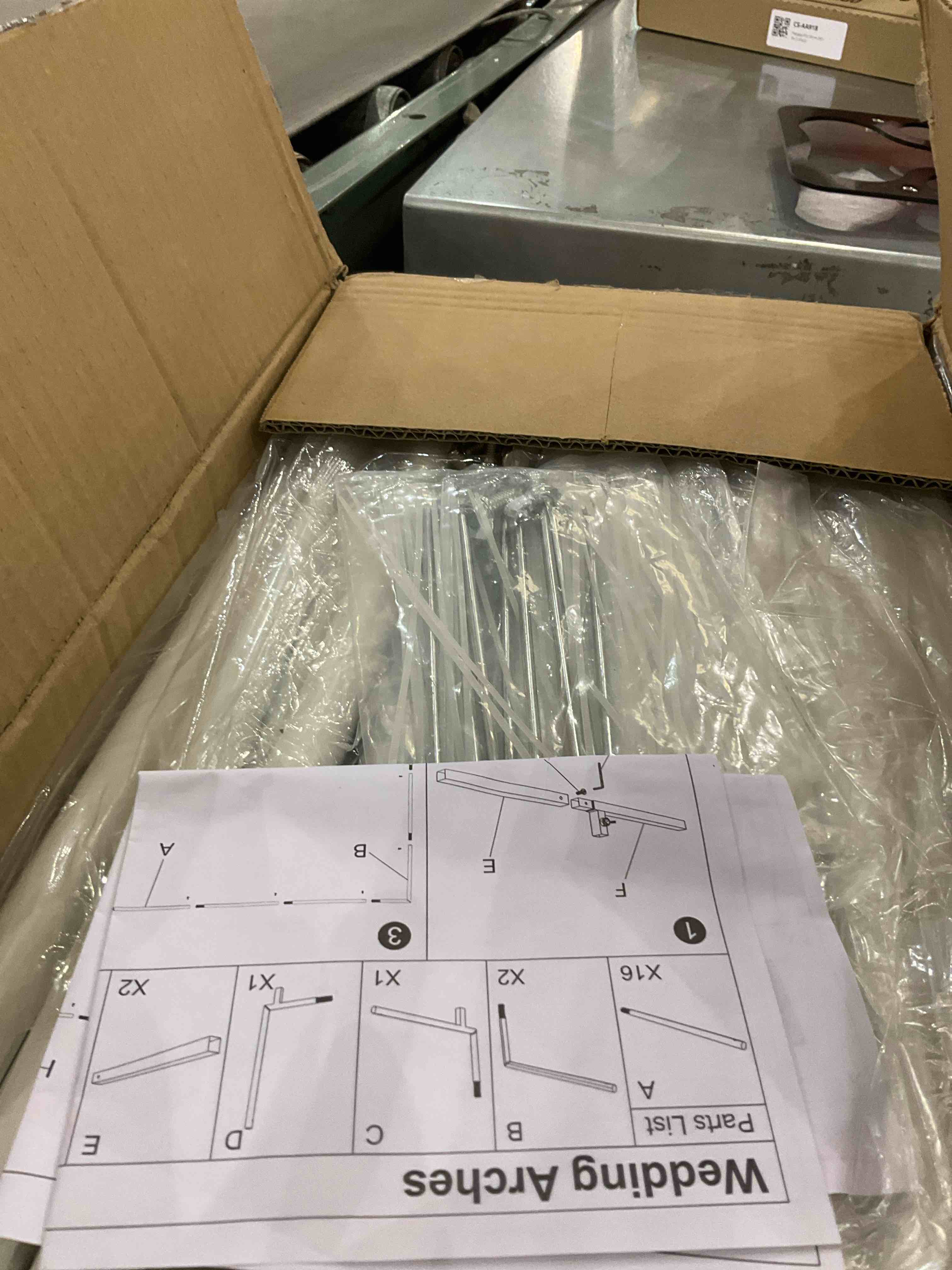https://s3.amazonaws.com/lotting-images-prod/BargainHunt/EXS01511670_1717071203077.jpeg