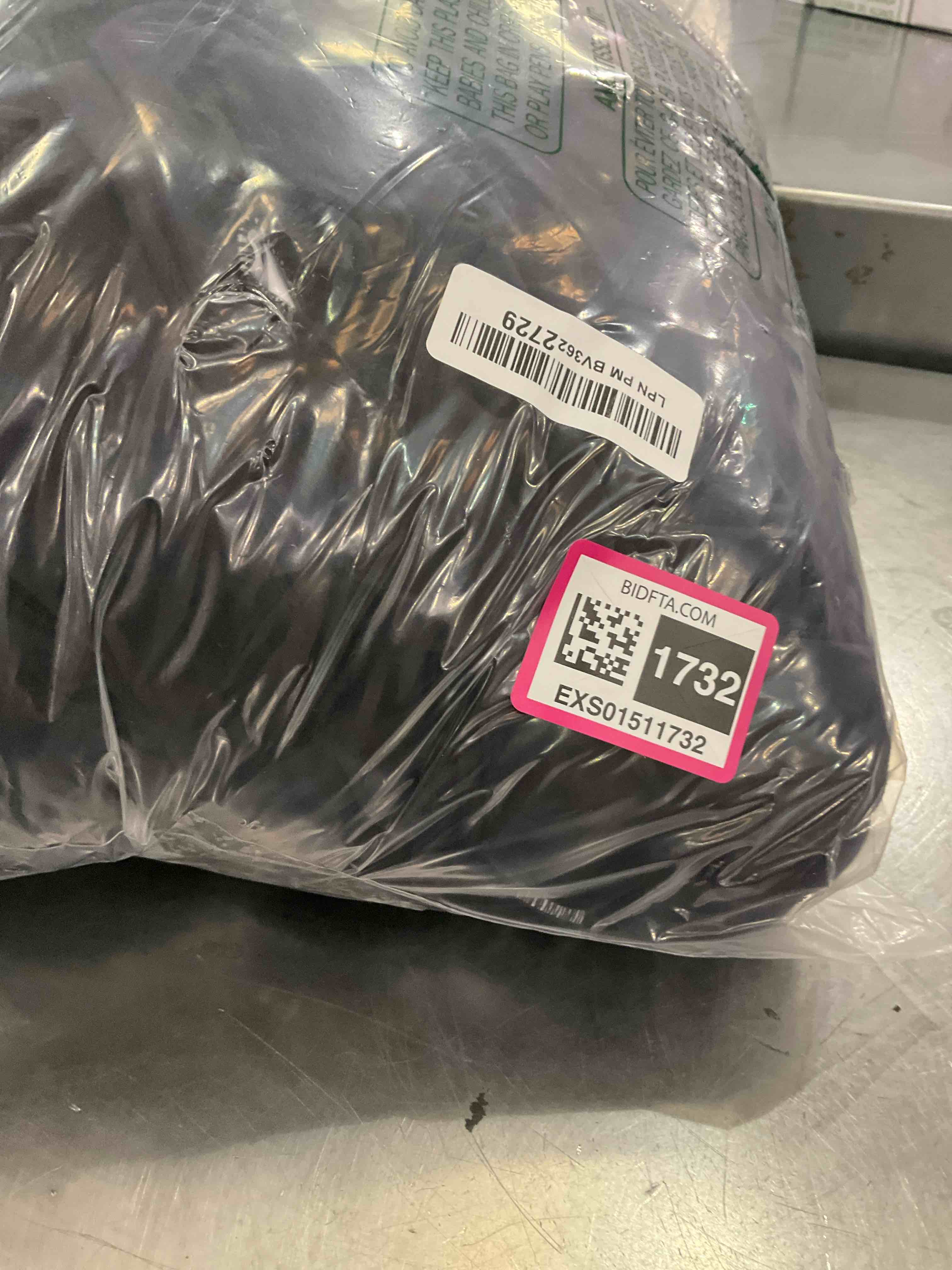 https://s3.amazonaws.com/lotting-images-prod/BargainHunt/EXS01511732_1717080561157.jpeg