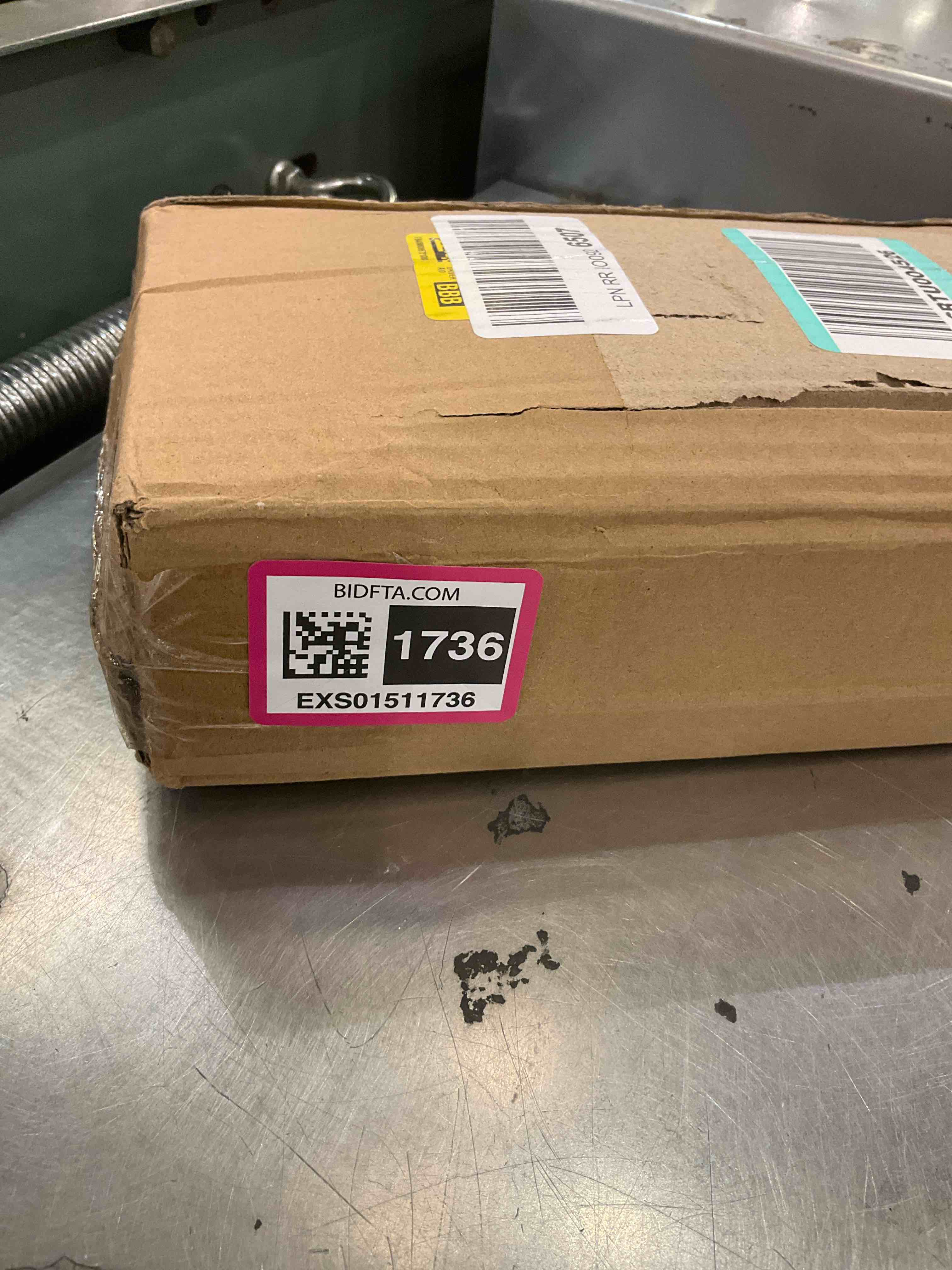 https://s3.amazonaws.com/lotting-images-prod/BargainHunt/EXS01511736_1717080999022.jpeg