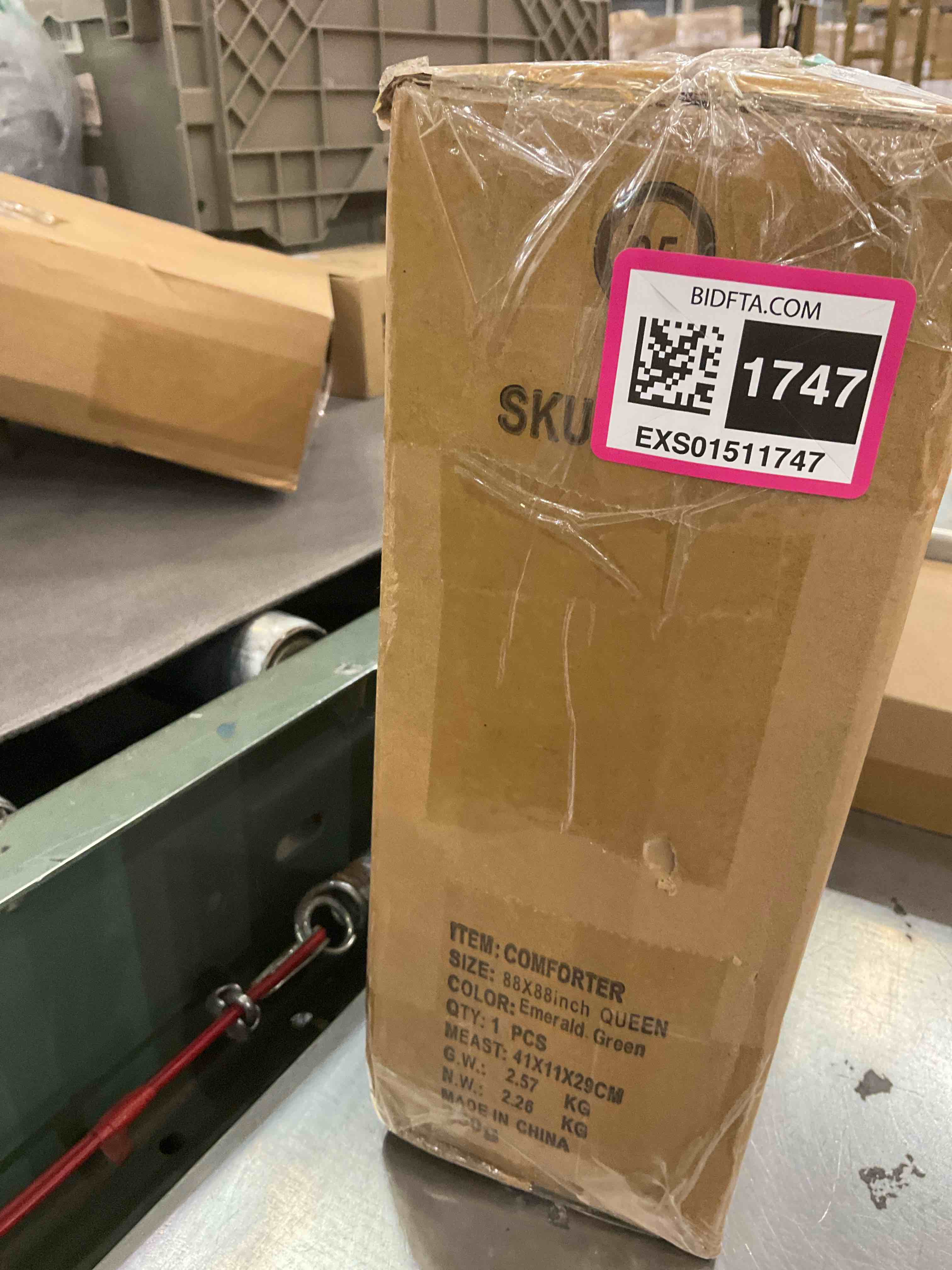 https://s3.amazonaws.com/lotting-images-prod/BargainHunt/EXS01511747_1717081972595.jpeg