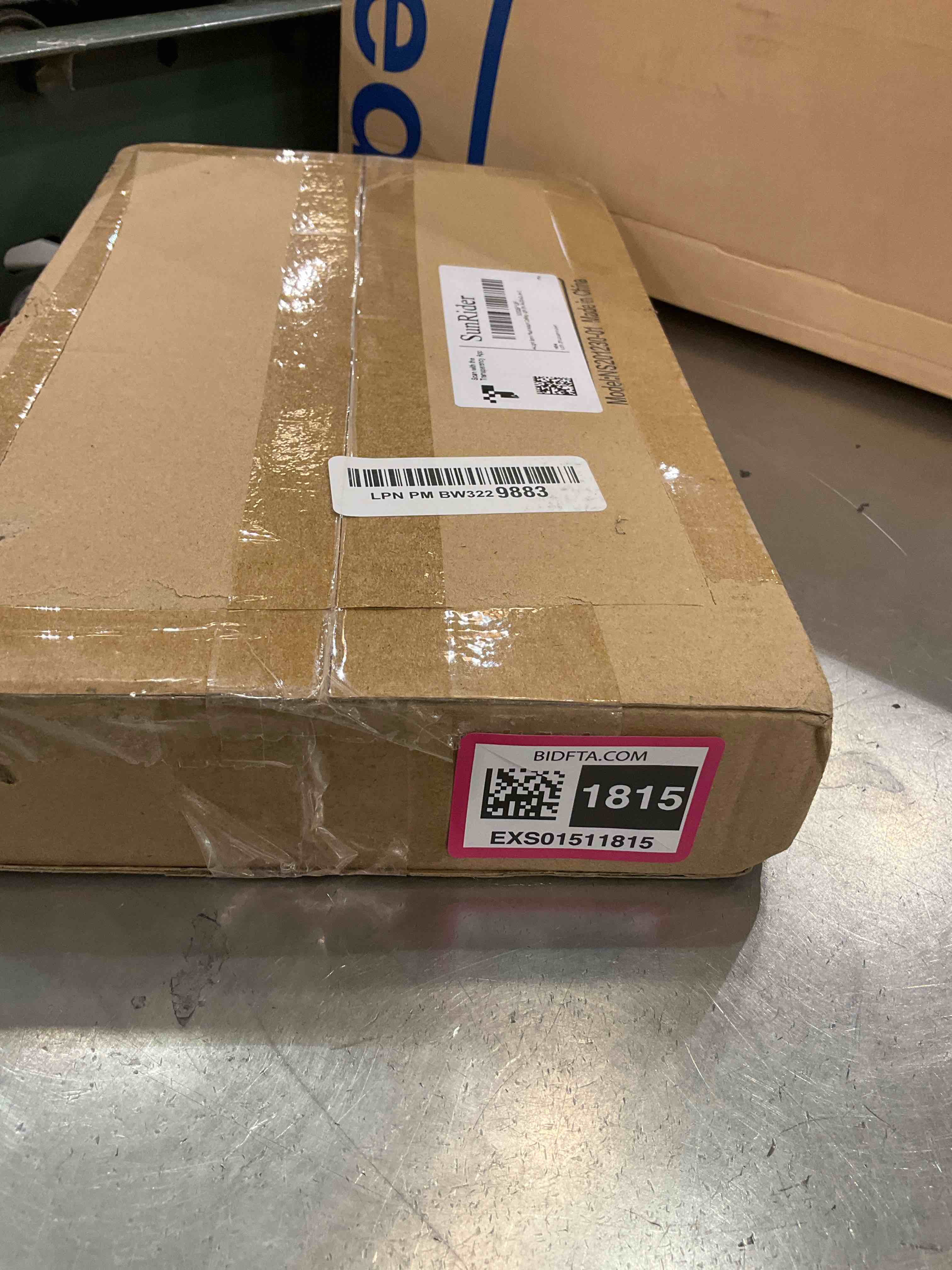 https://s3.amazonaws.com/lotting-images-prod/BargainHunt/EXS01511815_1717094803089.jpeg