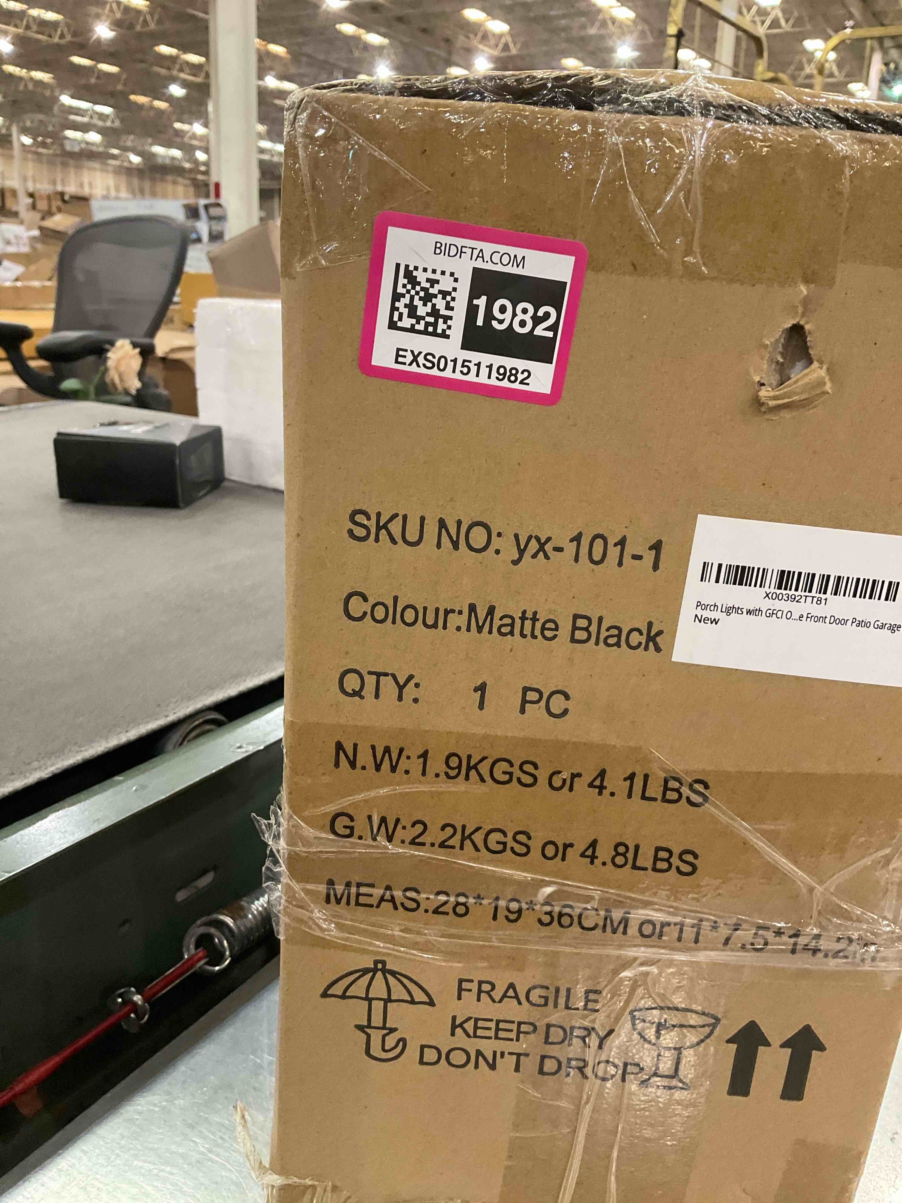 https://s3.amazonaws.com/lotting-images-prod/BargainHunt/EXS01511982_1717180496117.jpeg