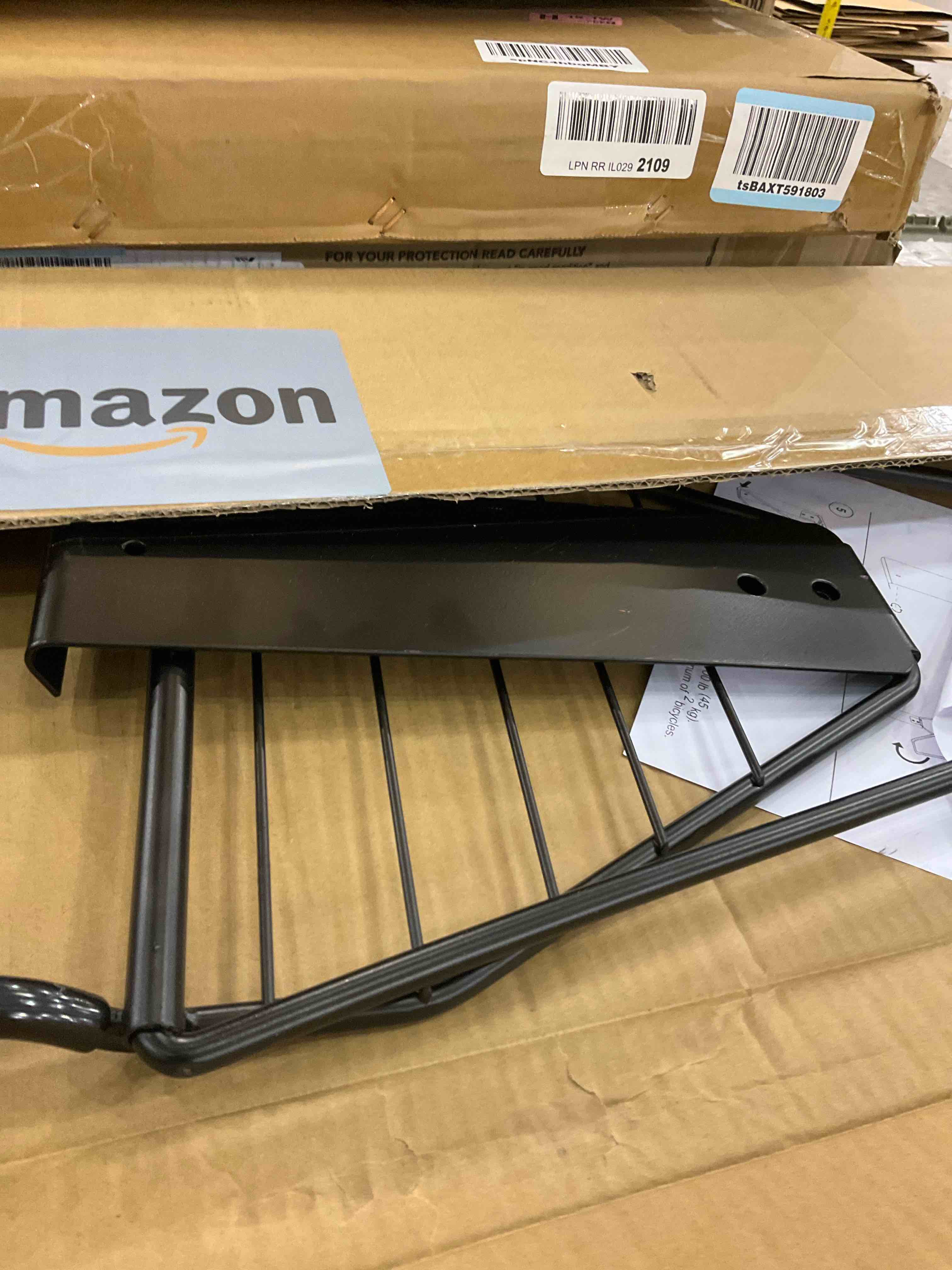 https://s3.amazonaws.com/lotting-images-prod/BargainHunt/EXS01512082_1718201027533.jpeg
