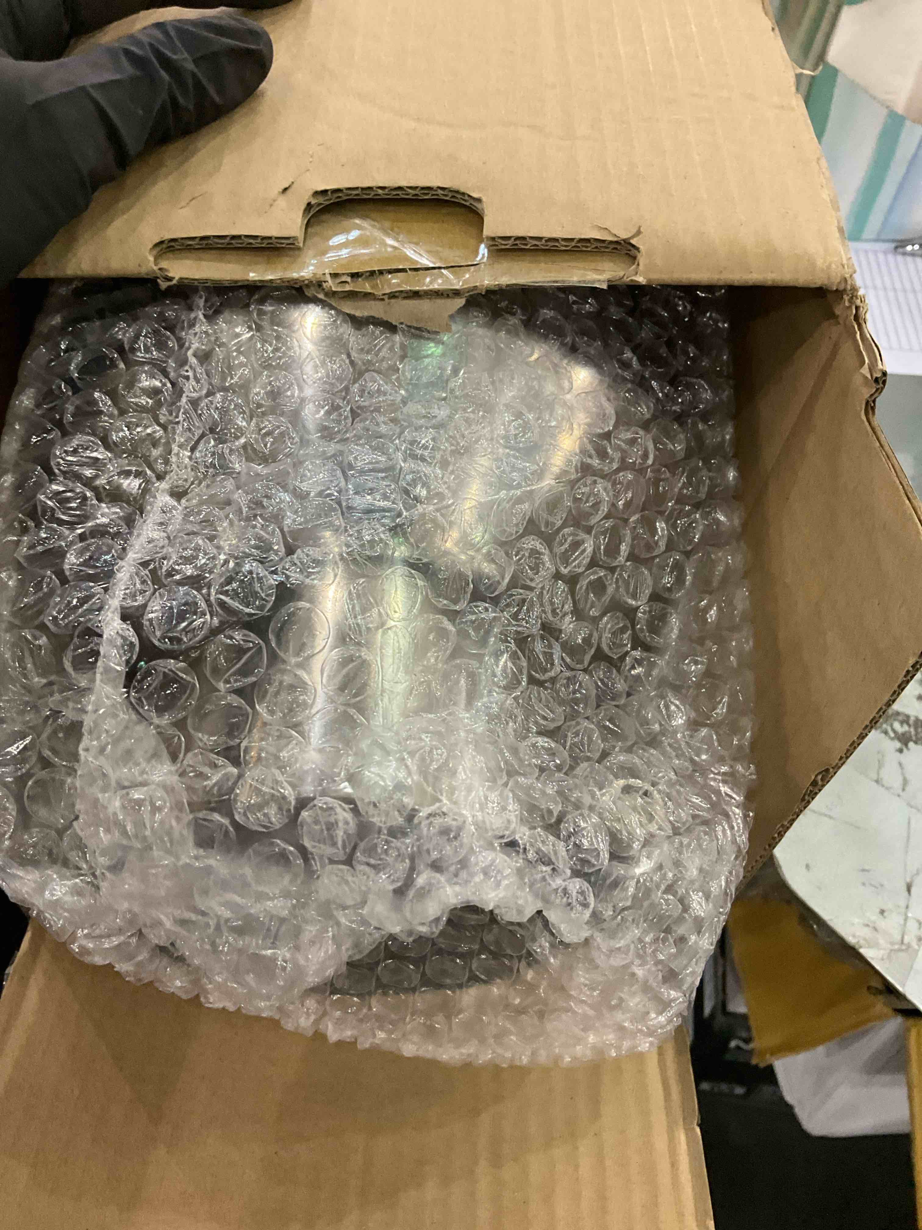 https://s3.amazonaws.com/lotting-images-prod/BargainHunt/EXS01512217_1718277605142.jpeg