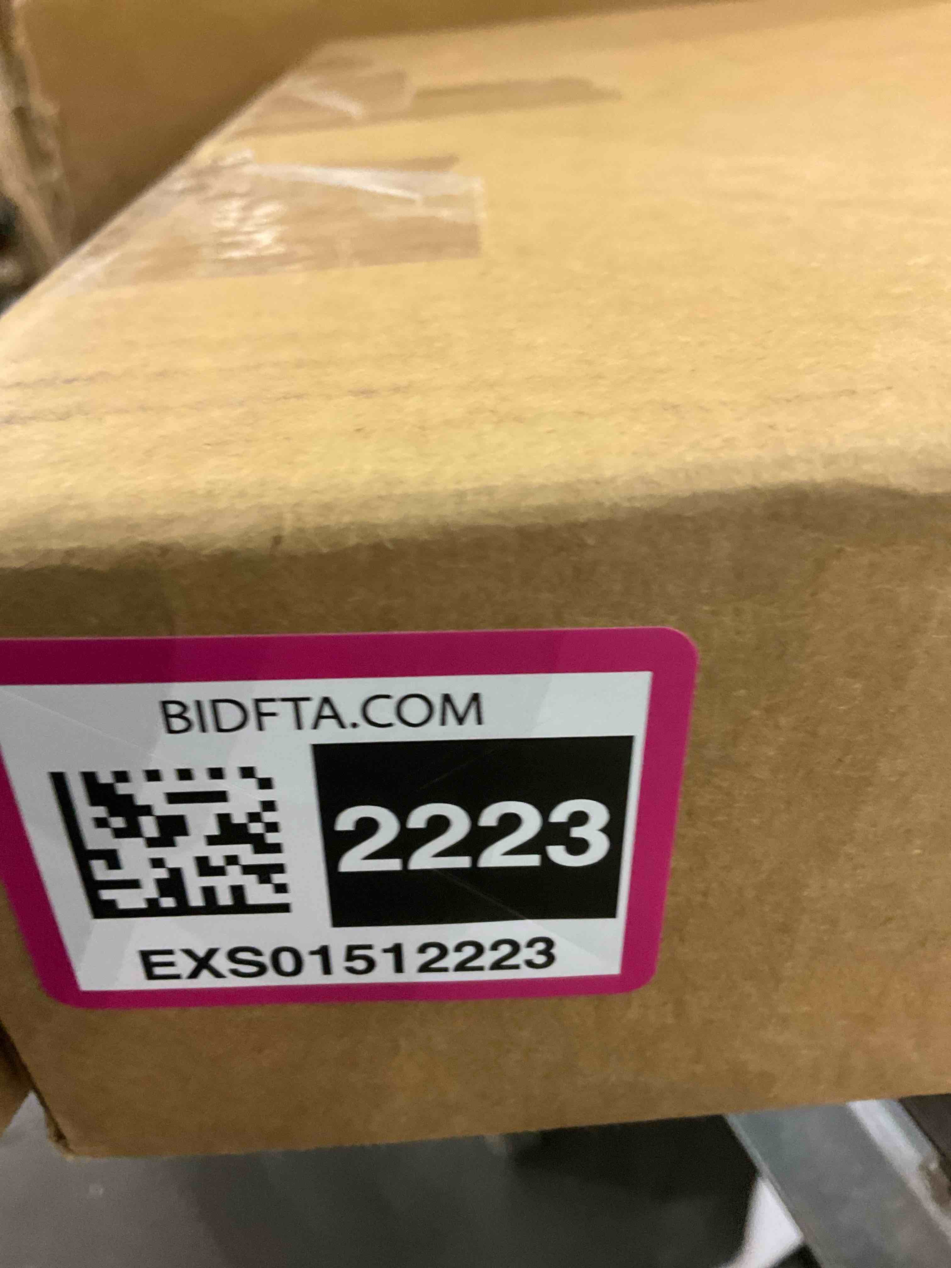 https://s3.amazonaws.com/lotting-images-prod/BargainHunt/EXS01512223_1718277993761.jpeg