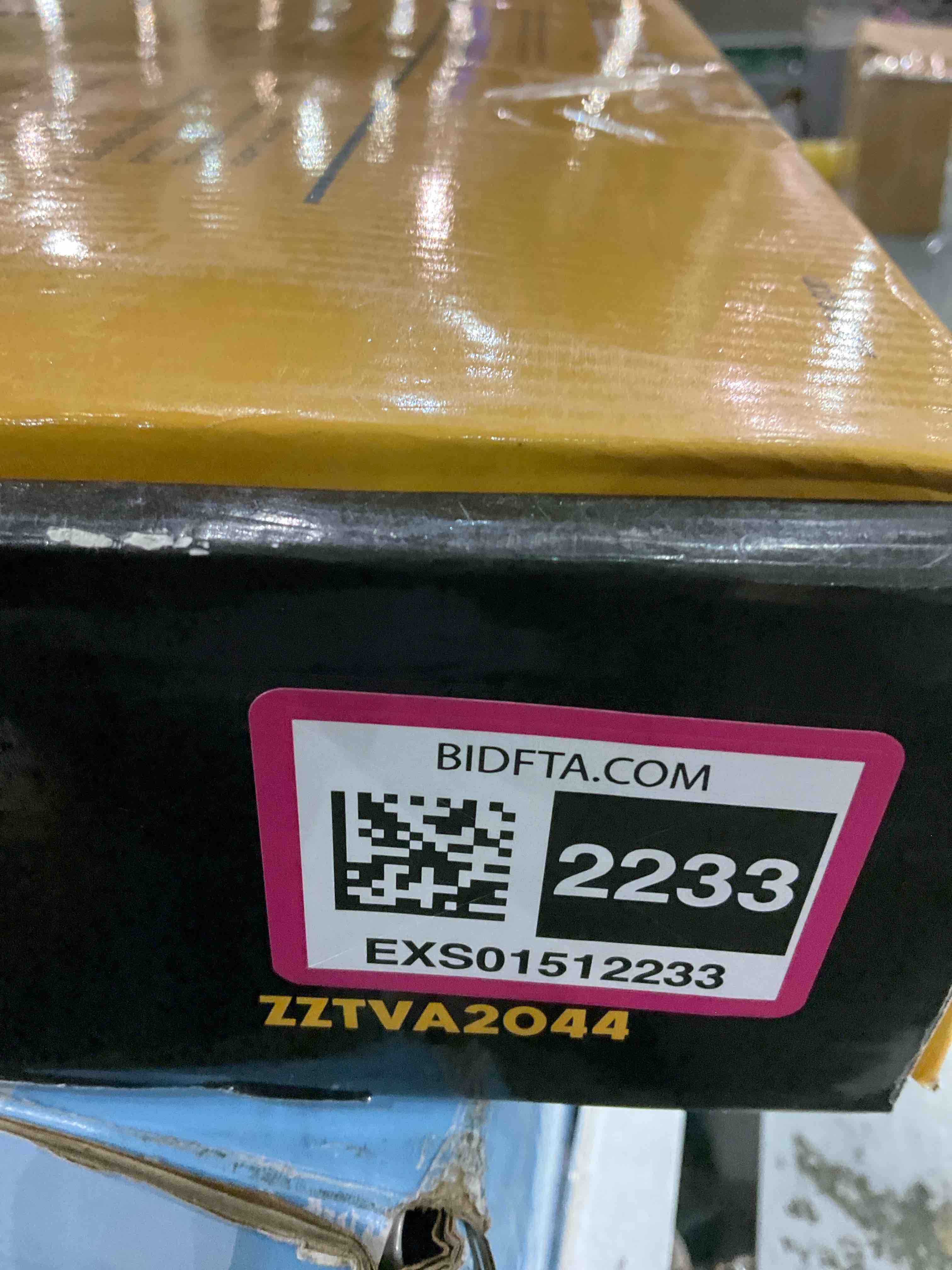 https://s3.amazonaws.com/lotting-images-prod/BargainHunt/EXS01512233_1718278903733.jpeg