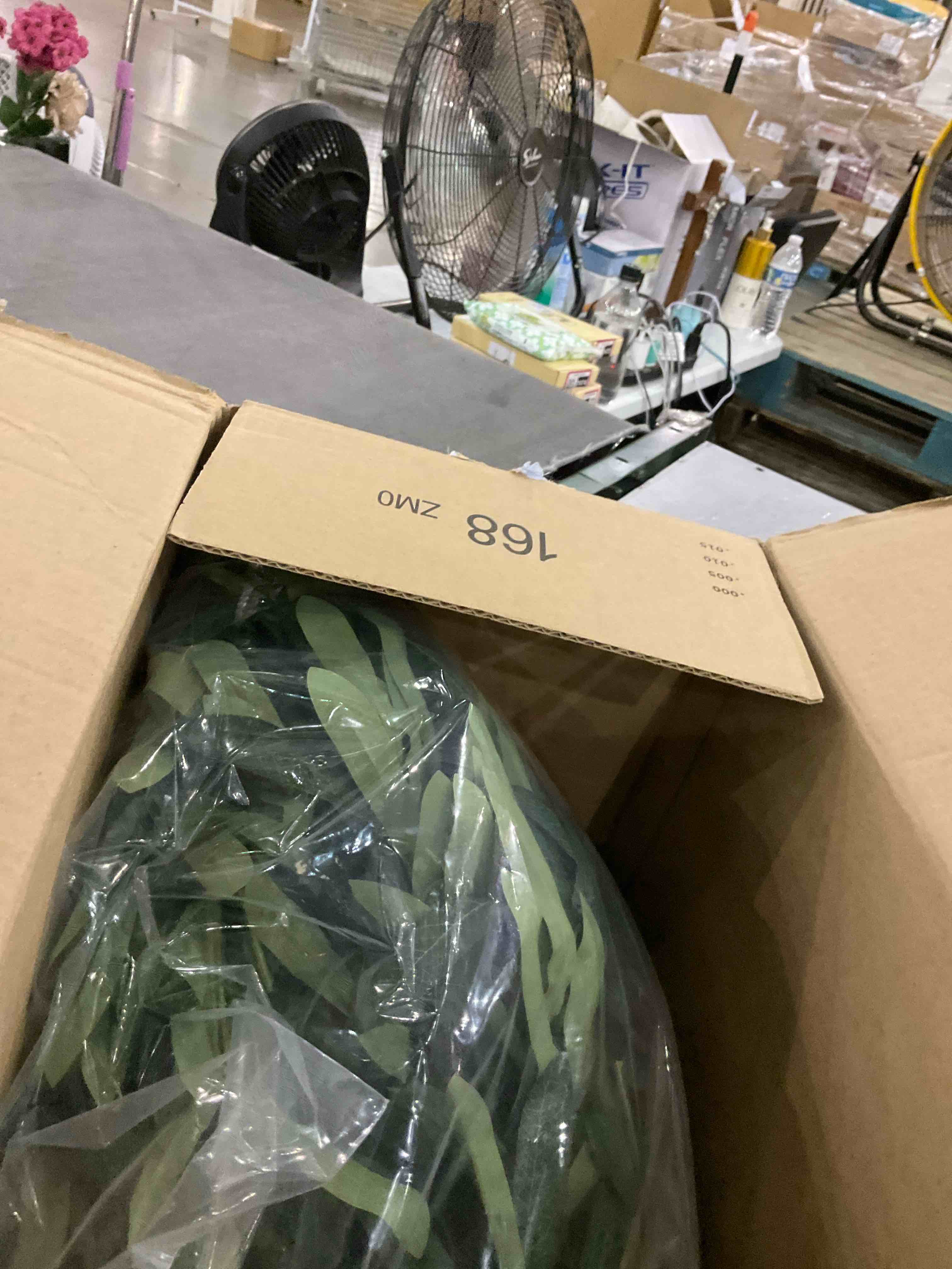 https://s3.amazonaws.com/lotting-images-prod/BargainHunt/EXS01512793_1723204105382.jpeg