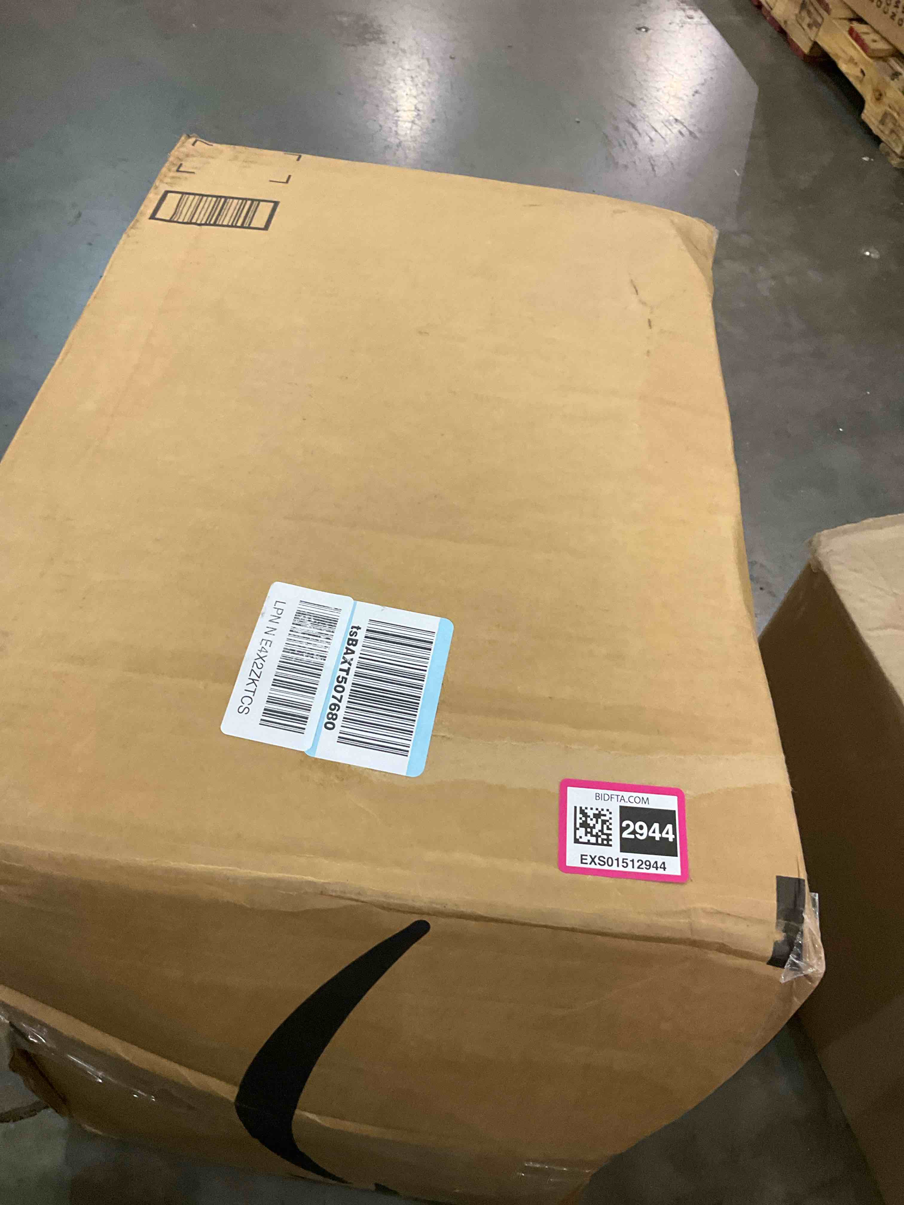 https://s3.amazonaws.com/lotting-images-prod/BargainHunt/EXS01512944_1723224316192.jpeg