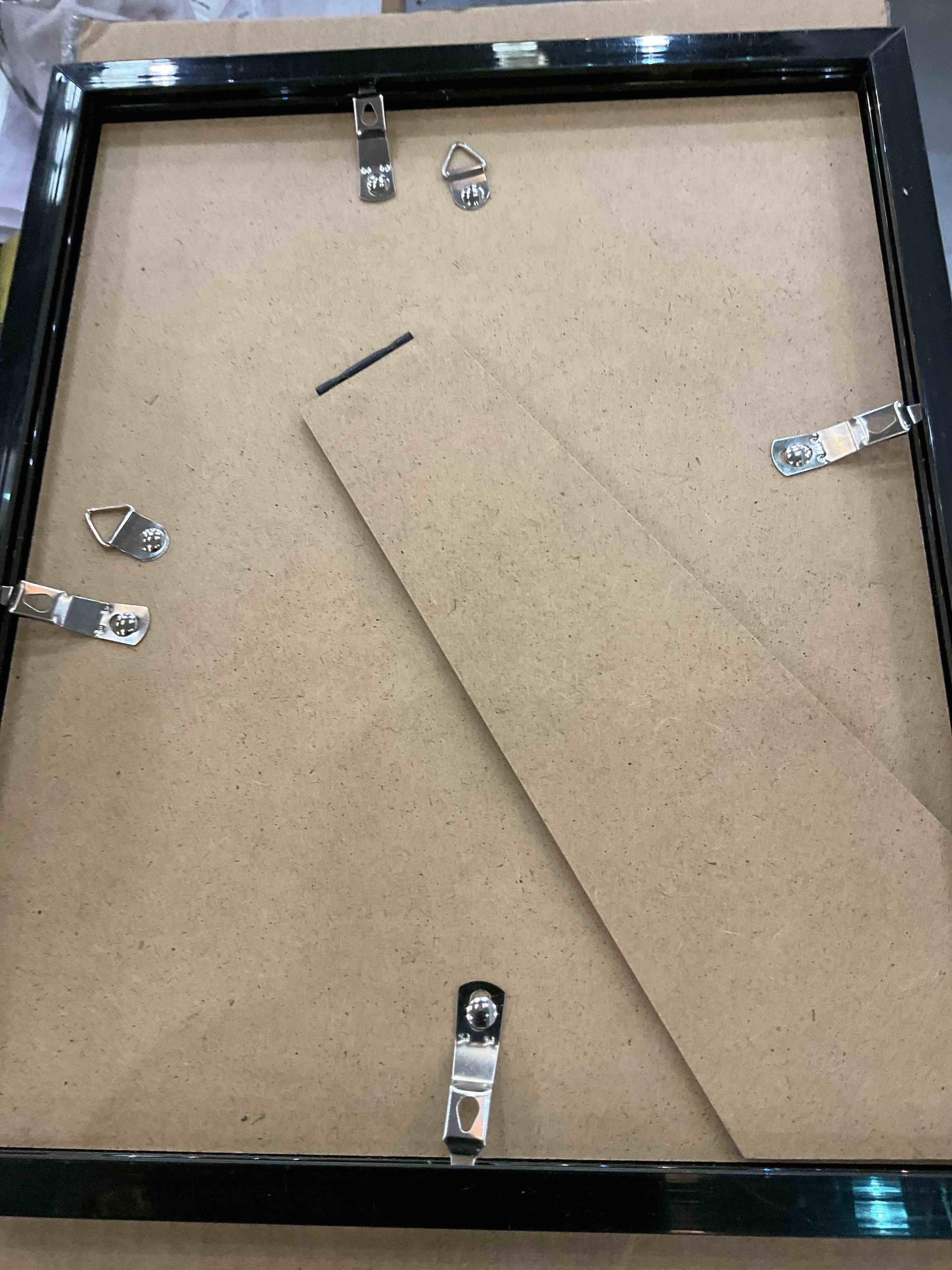 https://s3.amazonaws.com/lotting-images-prod/BargainHunt/EXS01513022_1717175573755.jpeg