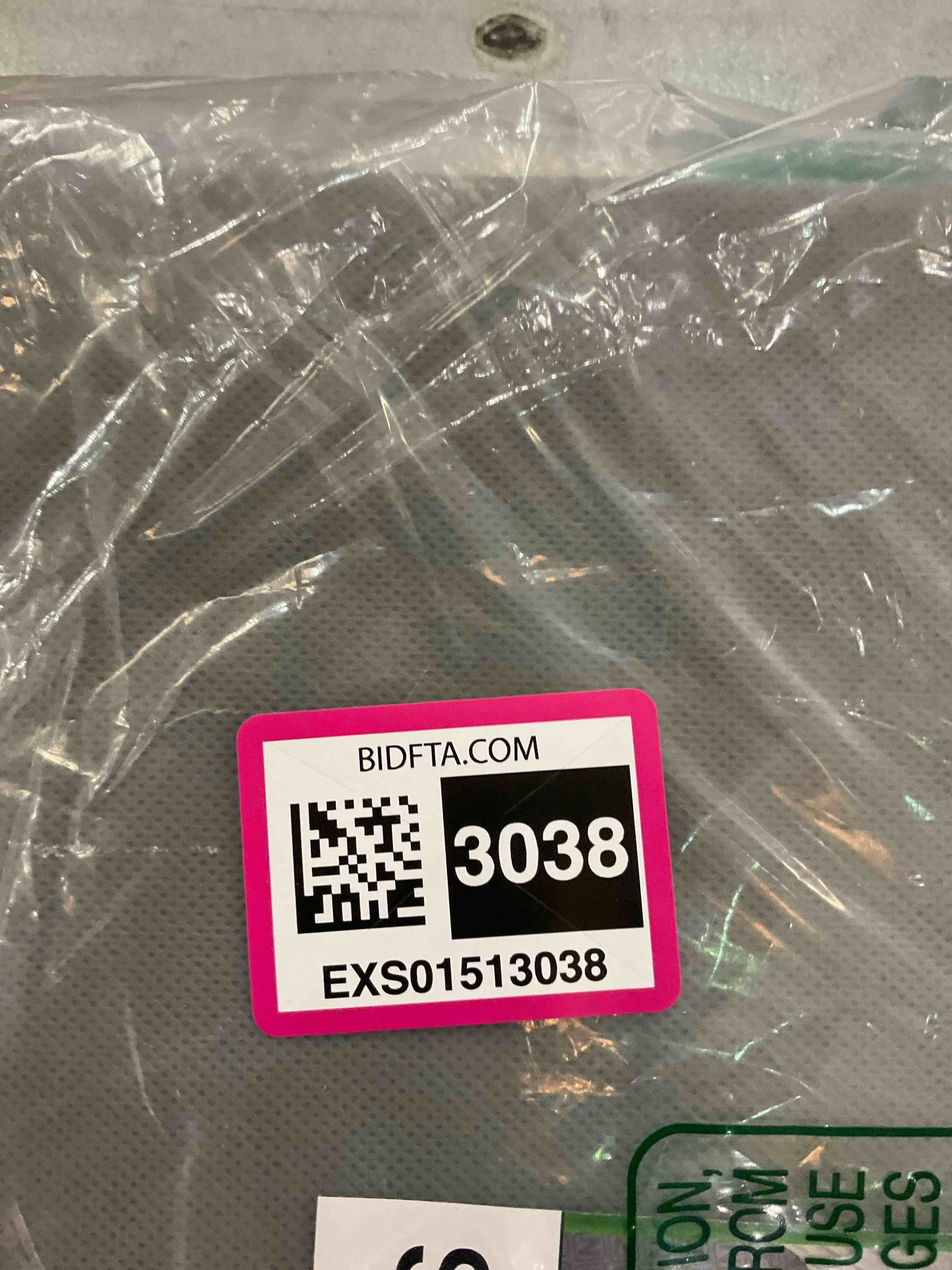 https://s3.amazonaws.com/lotting-images-prod/BargainHunt/EXS01513038_1717180198235.jpeg