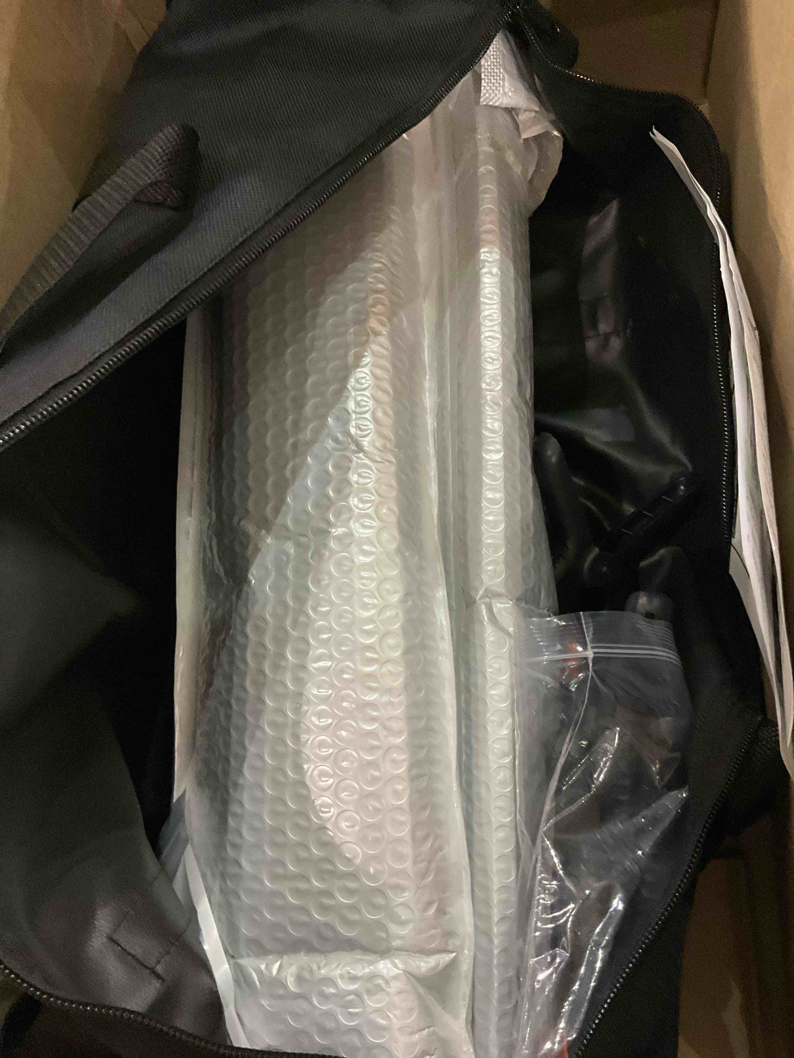 https://s3.amazonaws.com/lotting-images-prod/BargainHunt/EXS01513082_1717588823754.jpeg